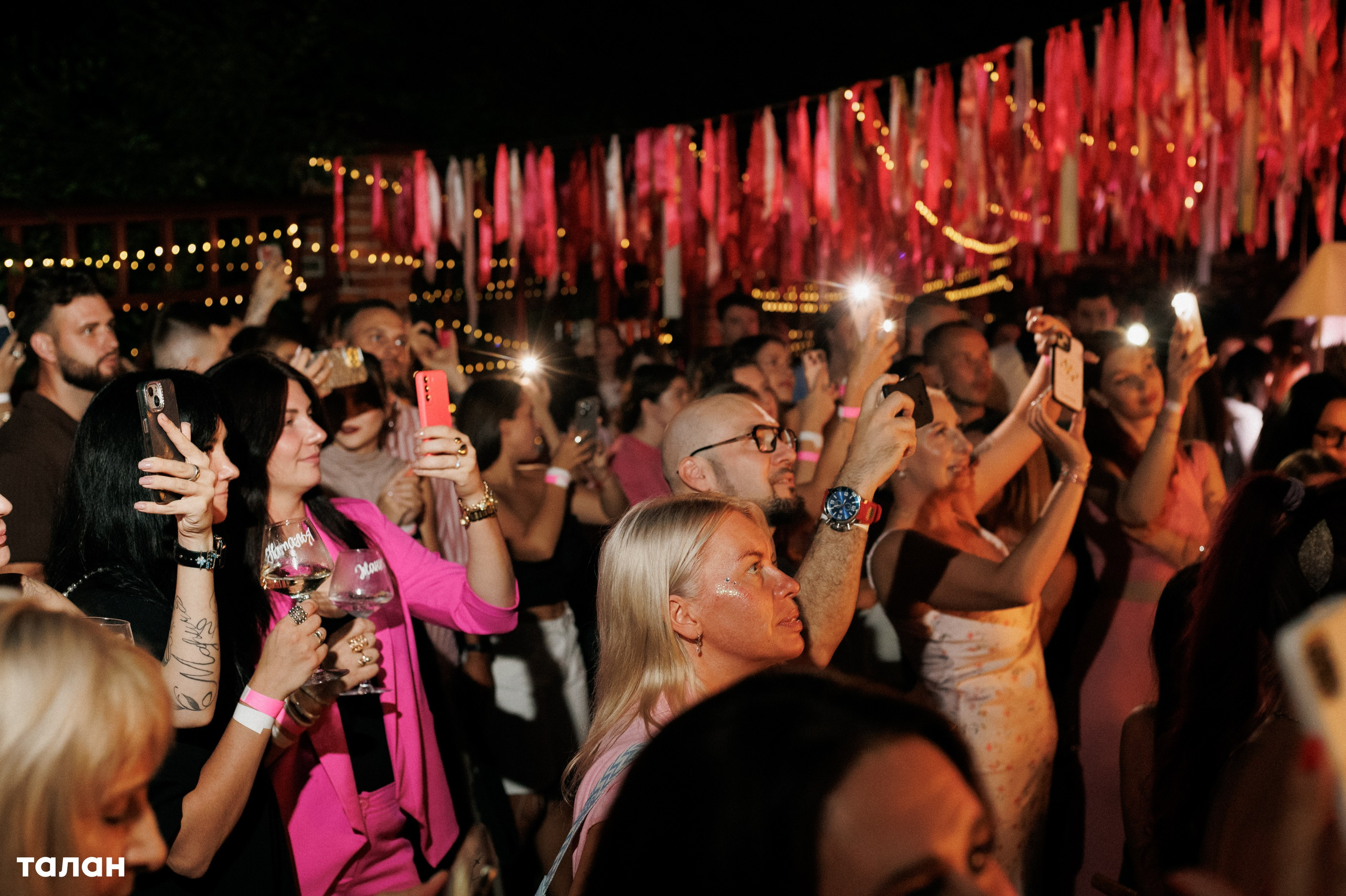 ВИНОТЕКА [бар+магаз] — BIRTHDAY PARTY. СВОИ. ФОТООТЧЕТЫ-СОБЫТИЯ-МЕСТА