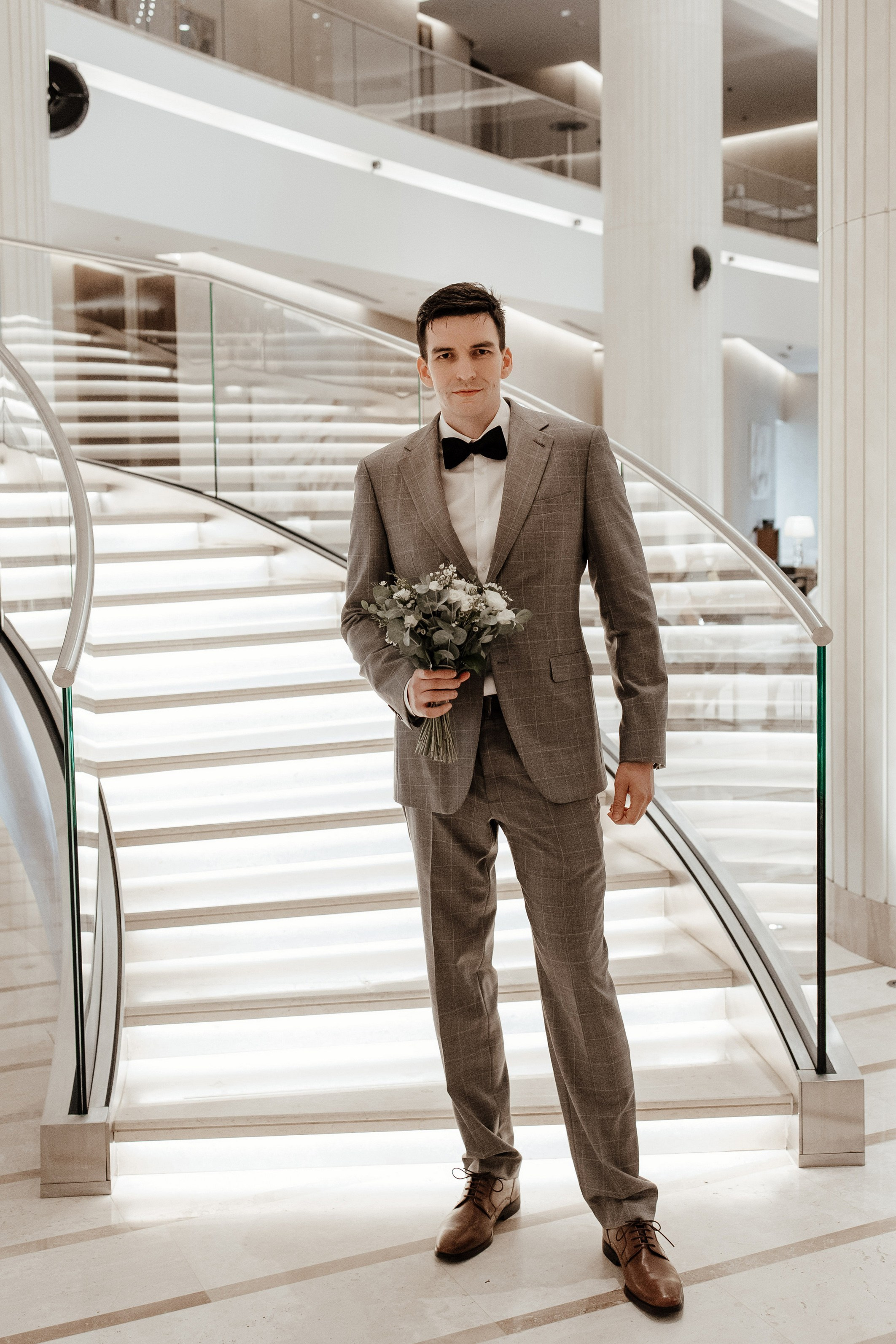 Свадебное утро в Hyatt Regency Хаятт Редженси, свадебная прогулка на Арме и банкет в О’Шалей. Свадебный и семейный фотограф Екатерина Иванова