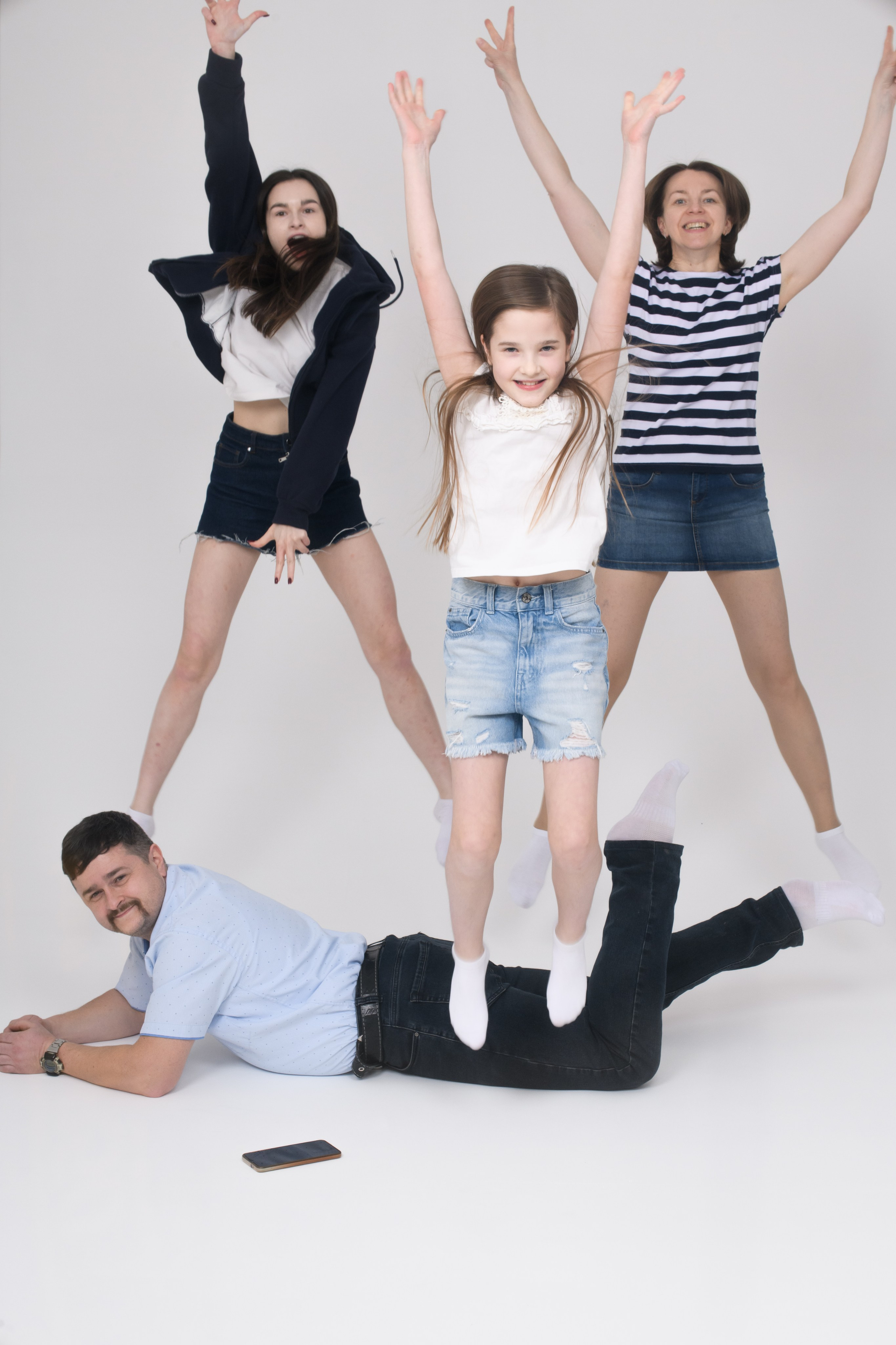 С семьей и друзьями. ON студия автопортрета в Москве