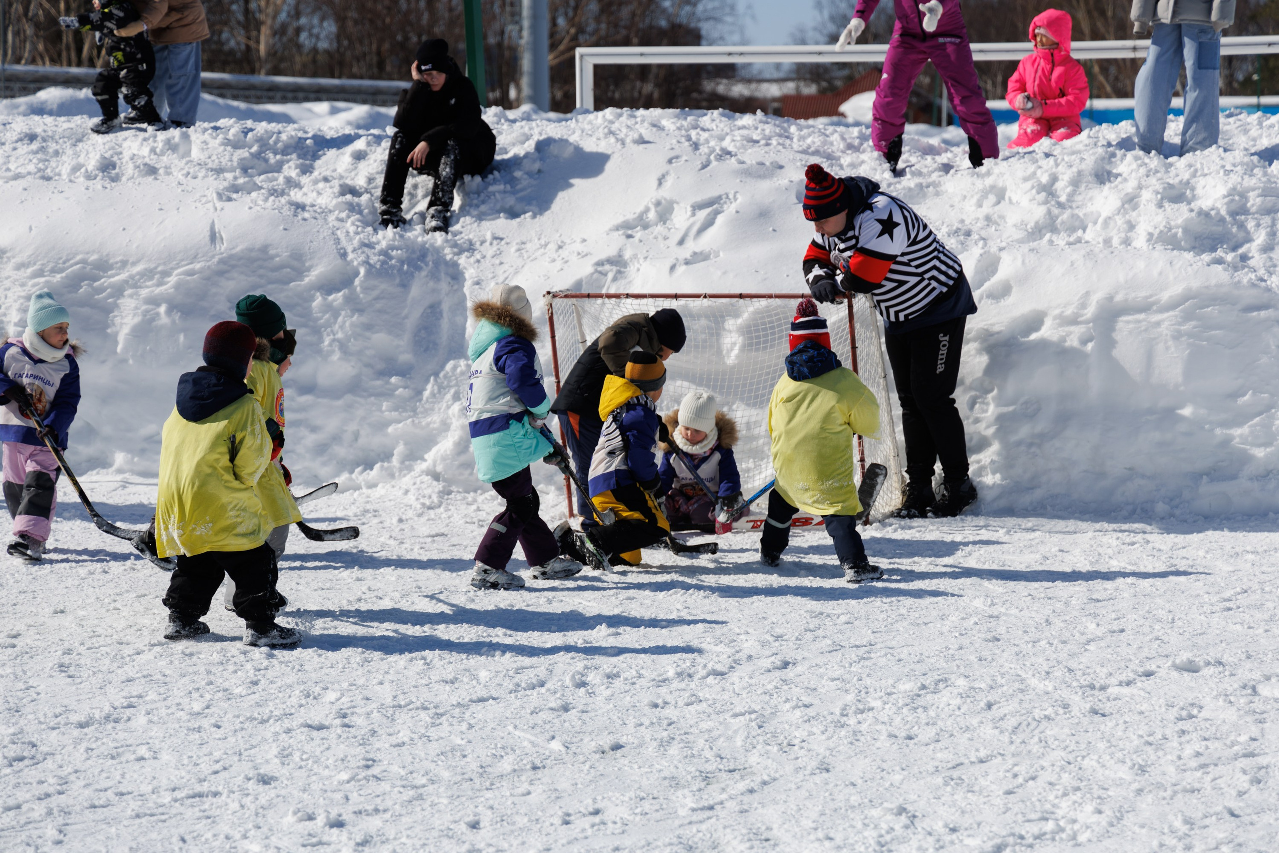XIII чемпионат  по «ХОККЕЮ В ВАЛЕНКАХ». Свадебный, семейный и репортажный фотограф в Южно-Сахалинске Артур Петросян
