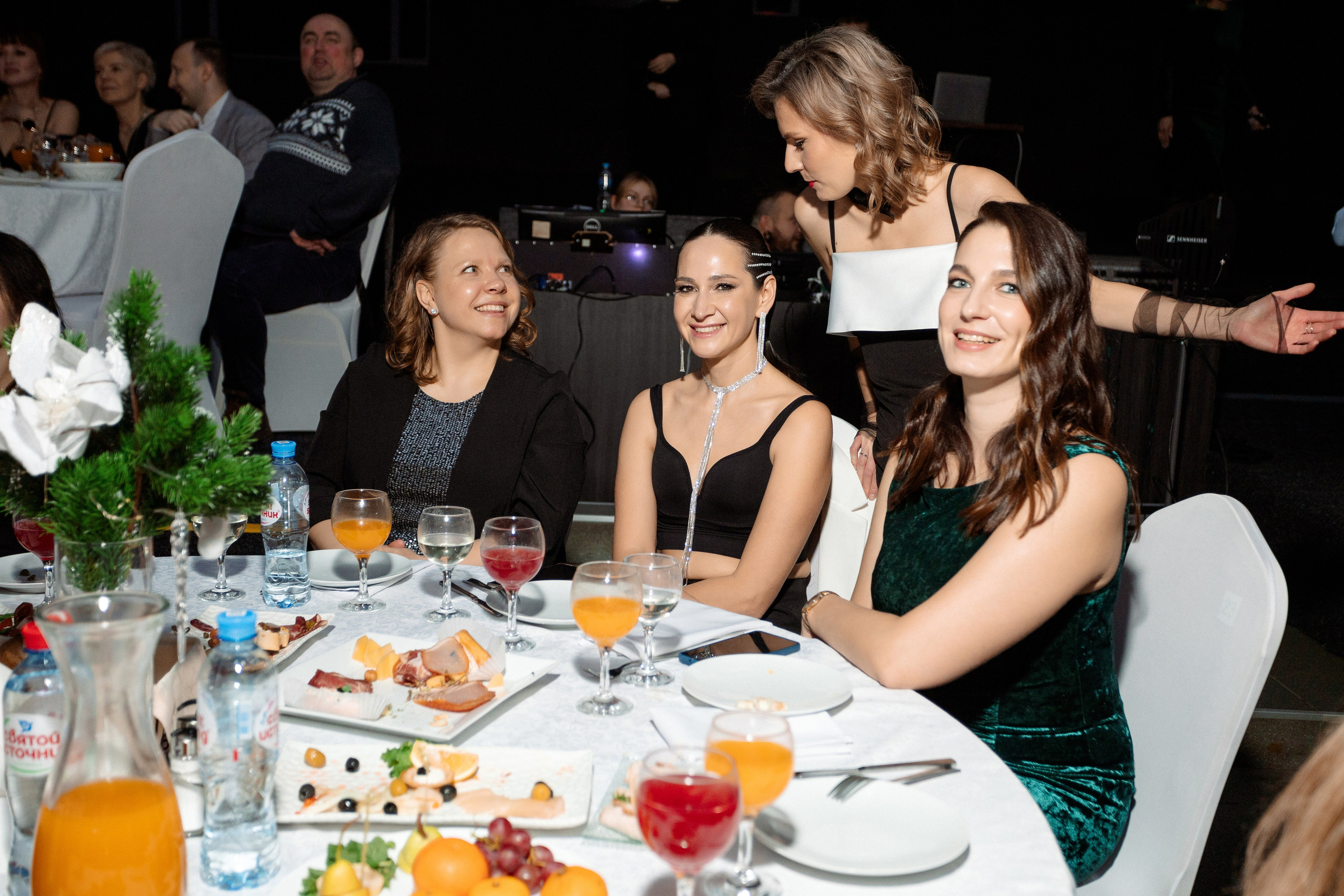 РЕПОРТАЖ: НОВЫЙ ГОД В ДК МЕТАЛЛУРГ. Профессиональный фотограф в Ижевске Леша Петров