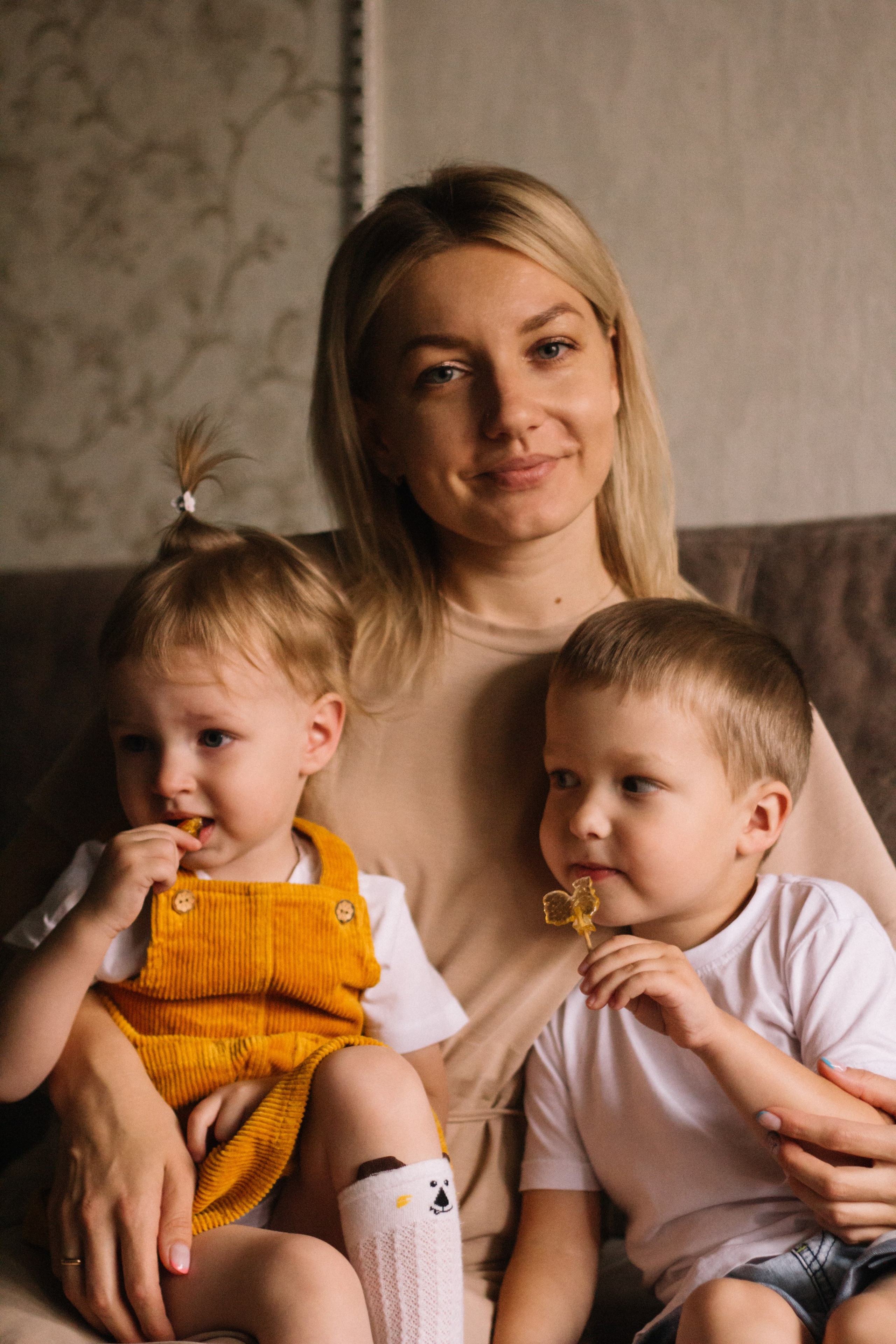 Домашняя семейная съемка. Семейный фотограф в Томске Максимова Екатерина