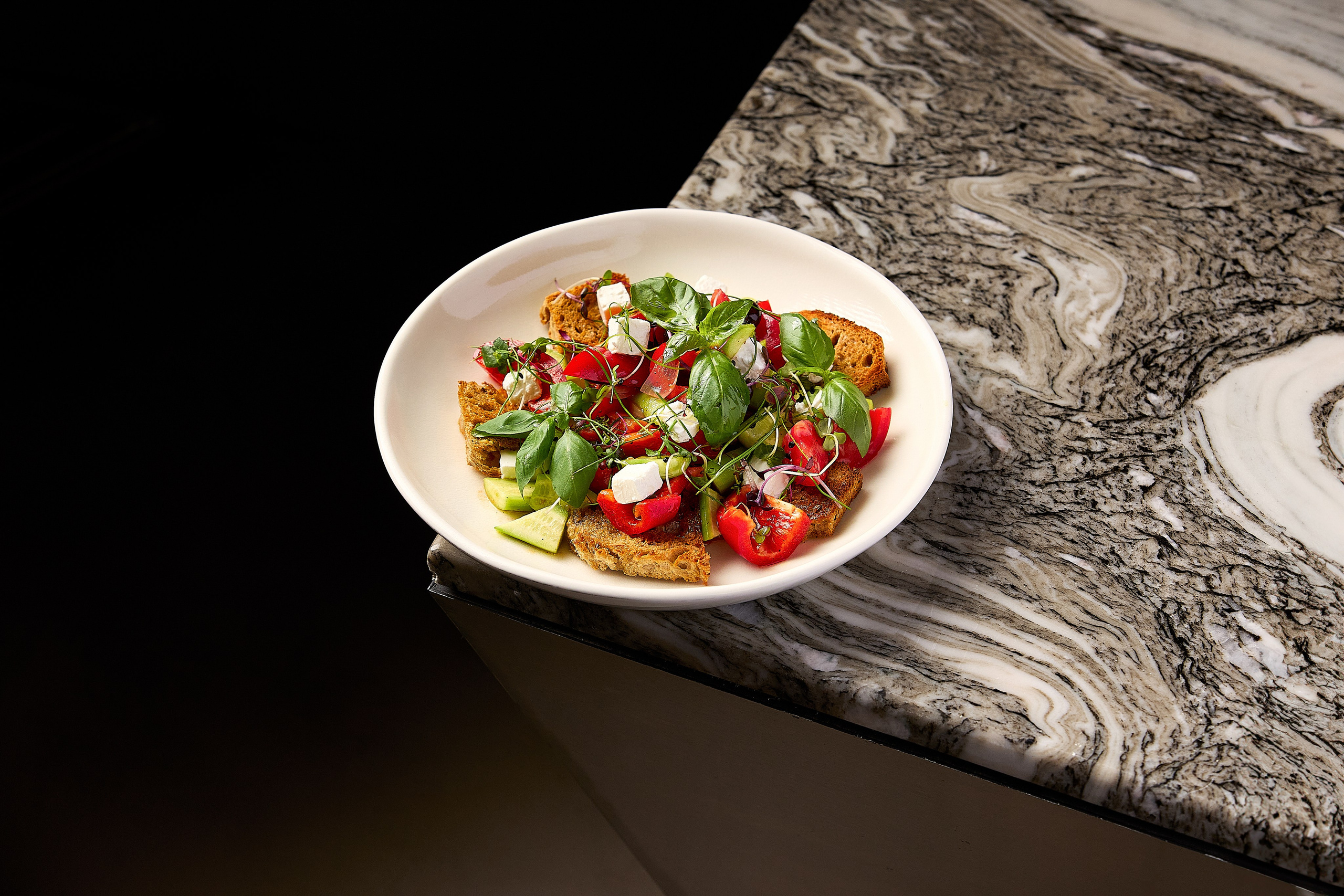 Hookah Place Dishes. Evgeny Yatsenko — Photographer in Dubai