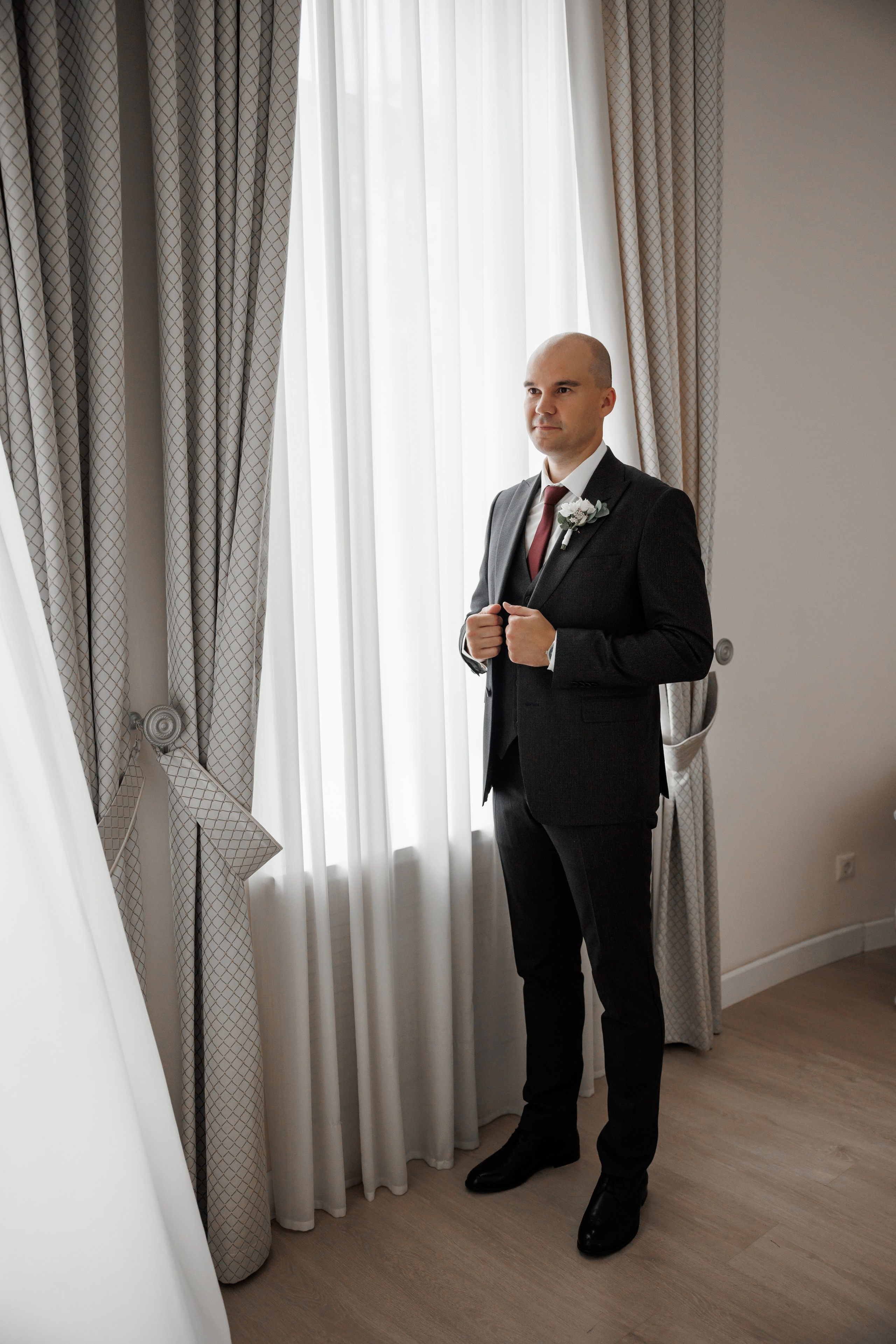 Полина и Дмитрий, загородный клуб «Барин», ЗАГС в г. Пушкино. Свадебный и репортажный фотограф (Москва, Королев и другие)