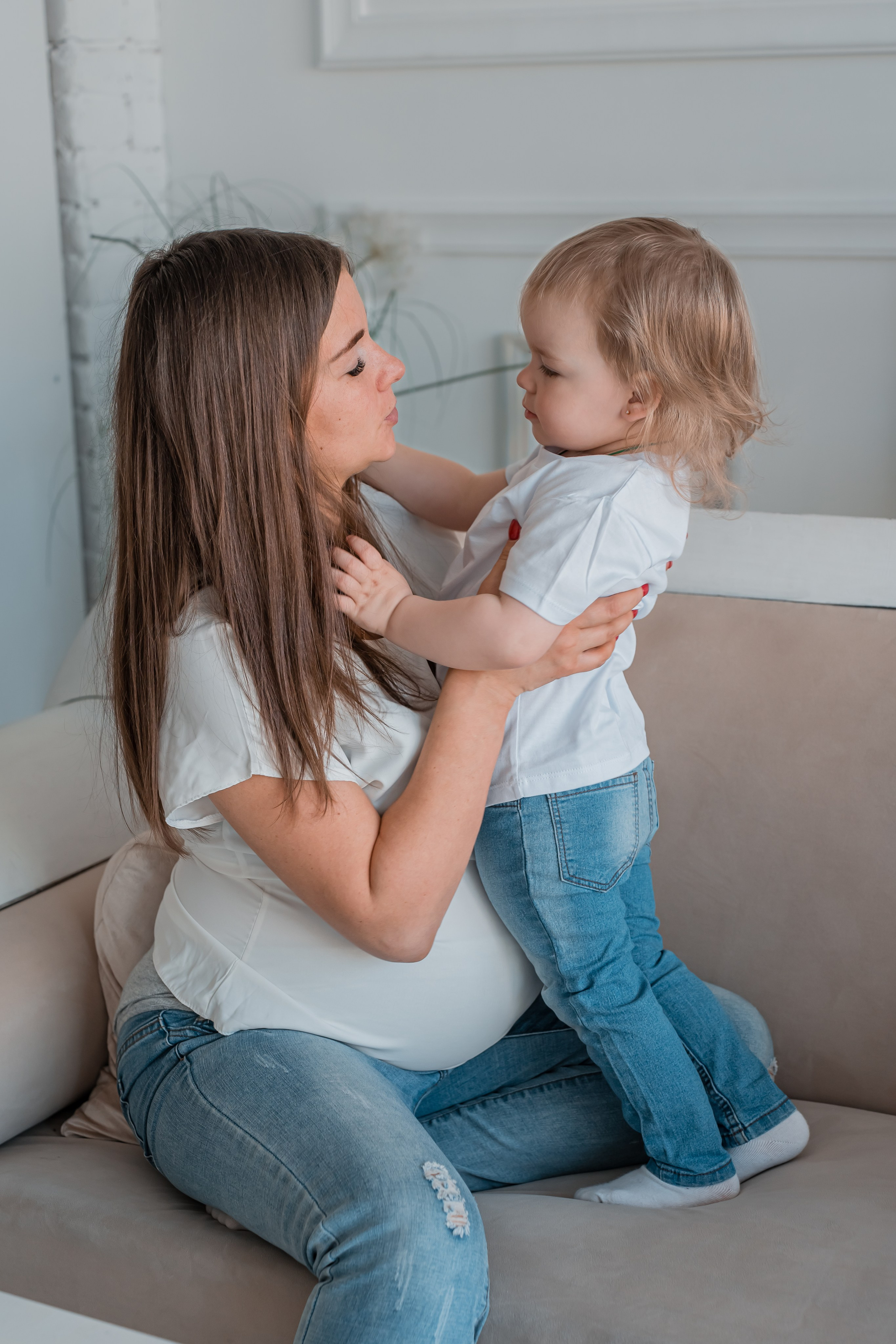 счастливая беременность, фото в студии