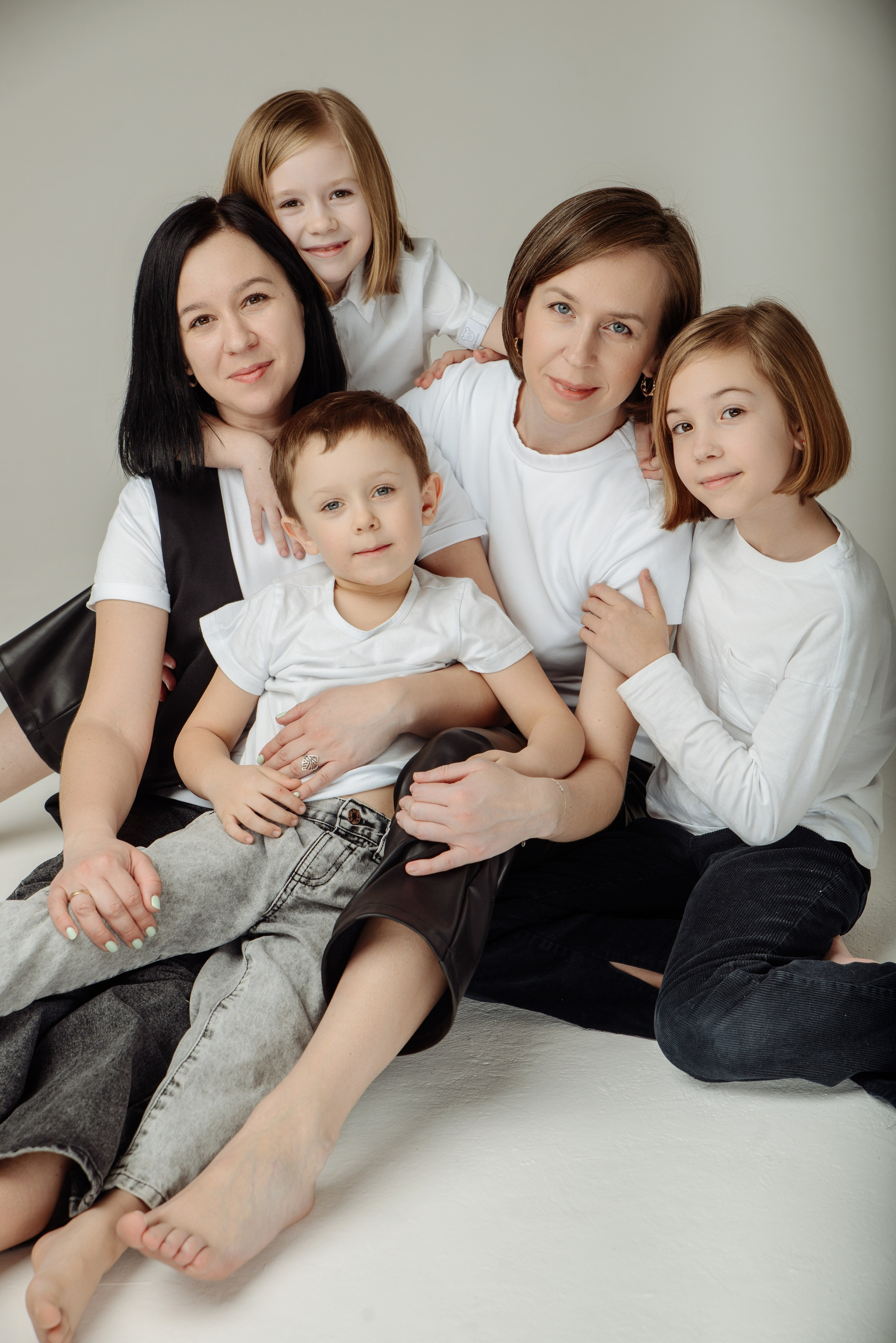 Семейная фотосессия в студии. Свадебный фотограф Регина Клименко Москва, Московская область