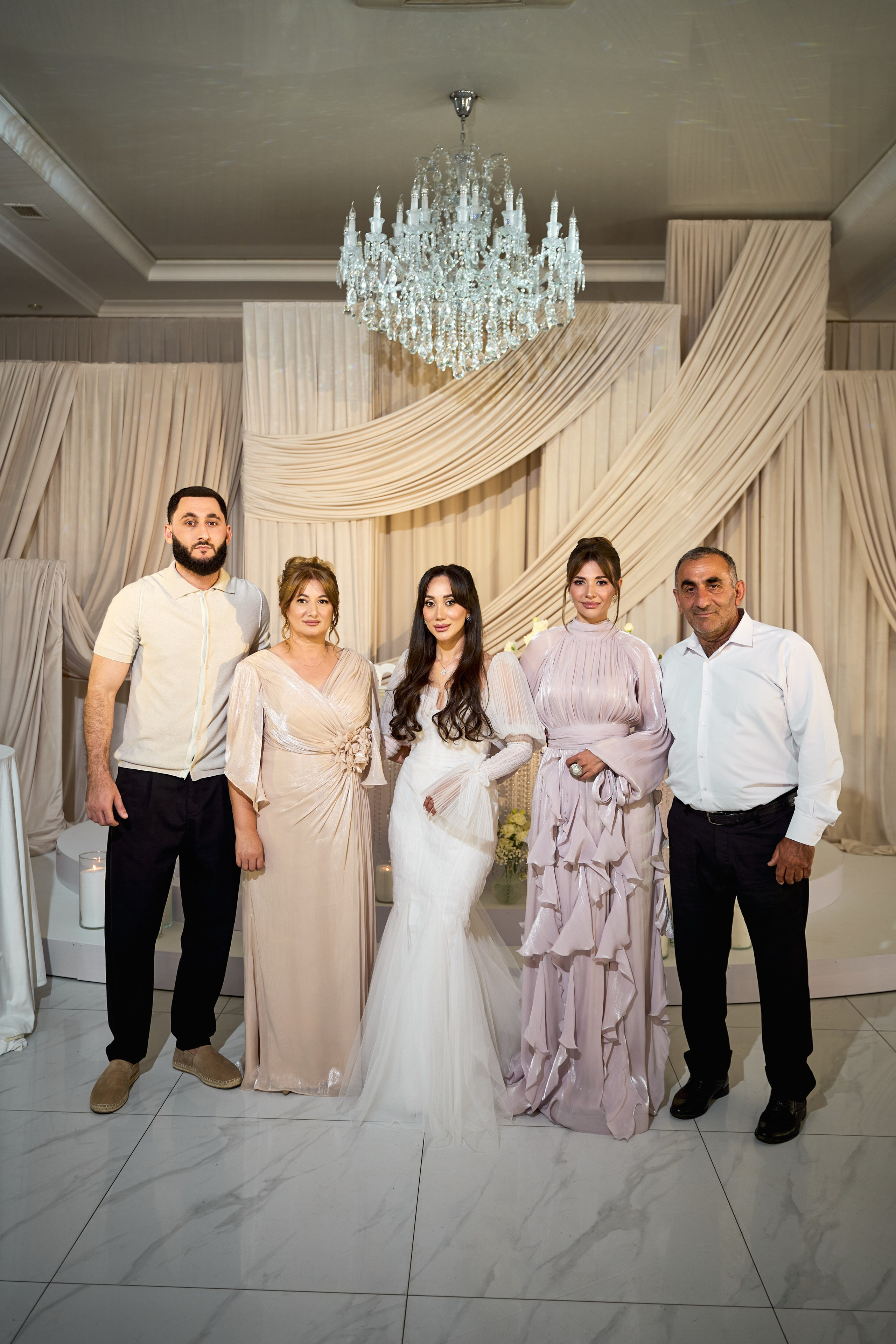 Сватовство в Краснодаре от лучших фотографов и операторов TWINS STUDIO. ТВИНС СТУДИО — лучшие свадебные фотографы и видеографы в Краснодаре