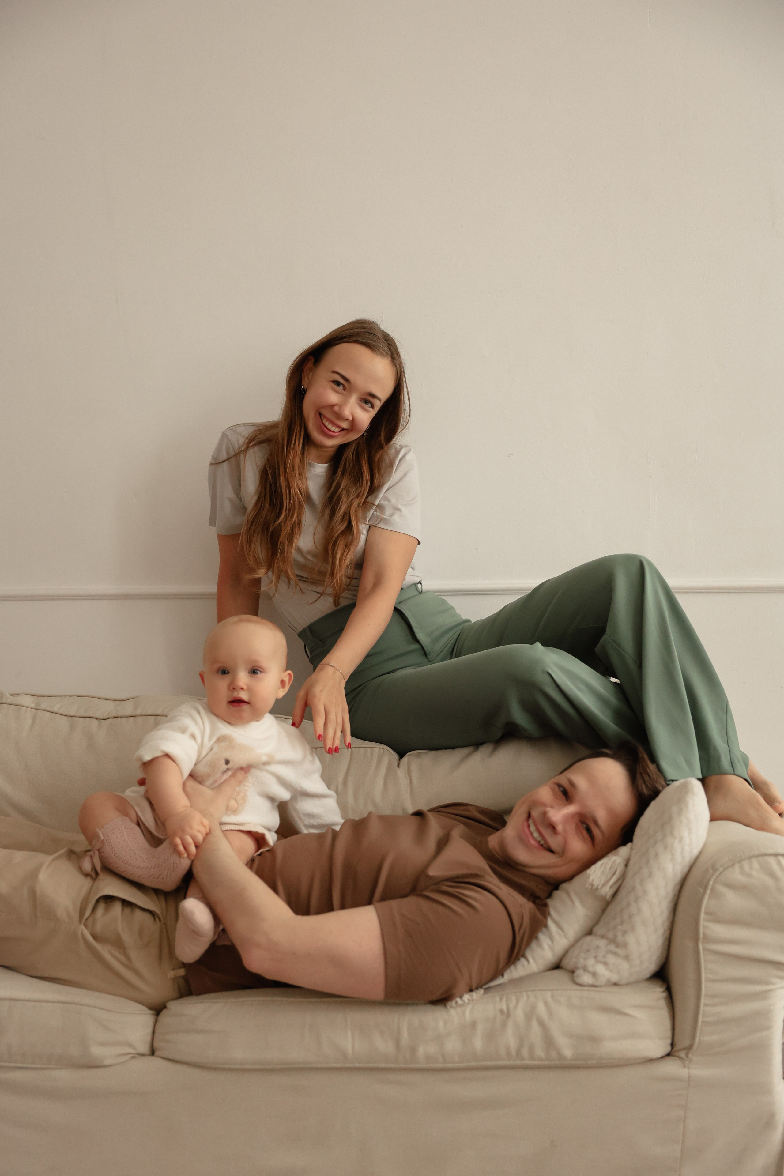 Малышка Ми с родителями. Ваш семейный newborn и lifestyle фотограф в СПБ Наталья Журавлева