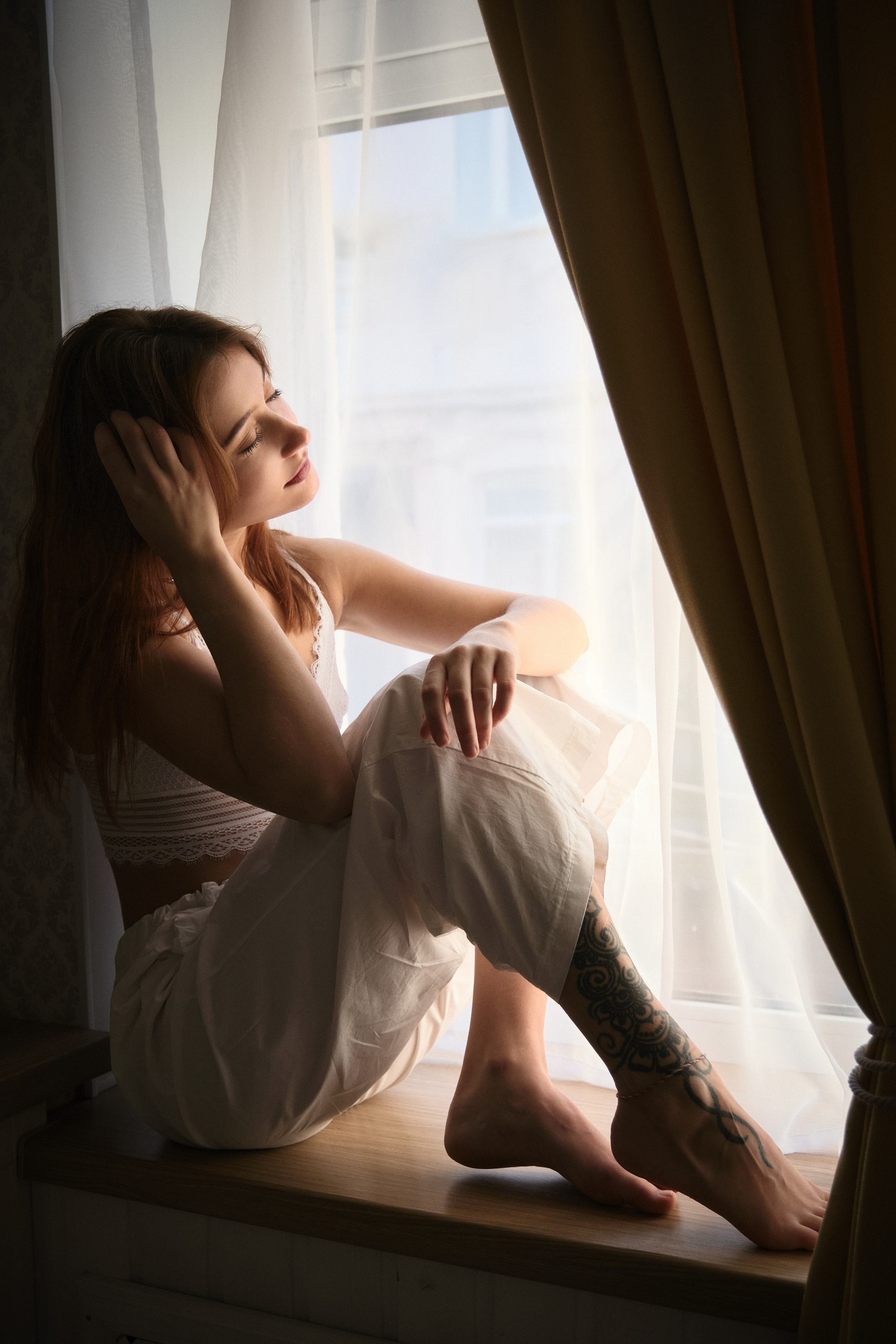 В ИНТЕРЬЕРЕ. Фотограф портретный архитектурный лавстори будуар Санкт-Петербург Виктор Иванов