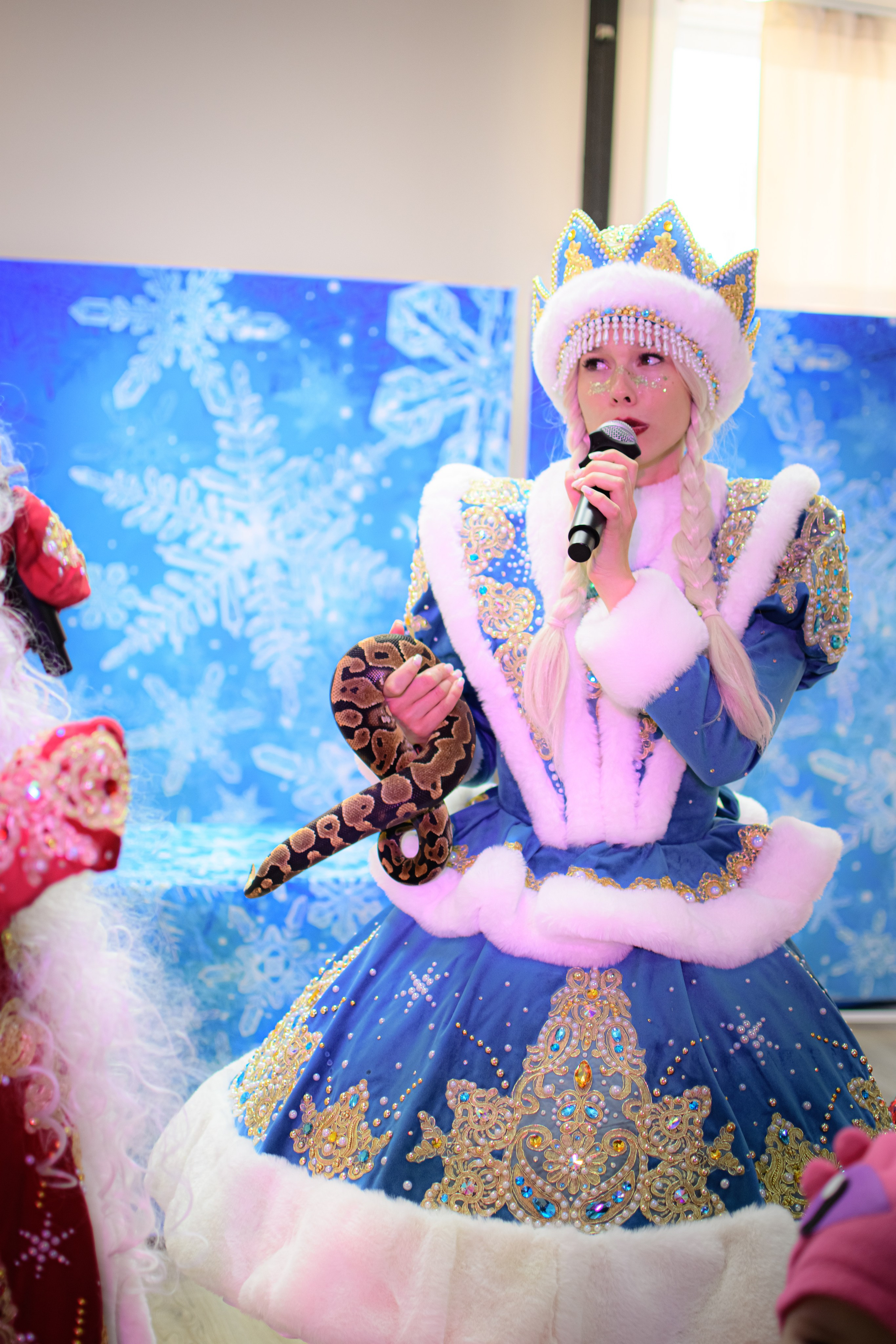 HAPPY NEW YEAR. Photokarish