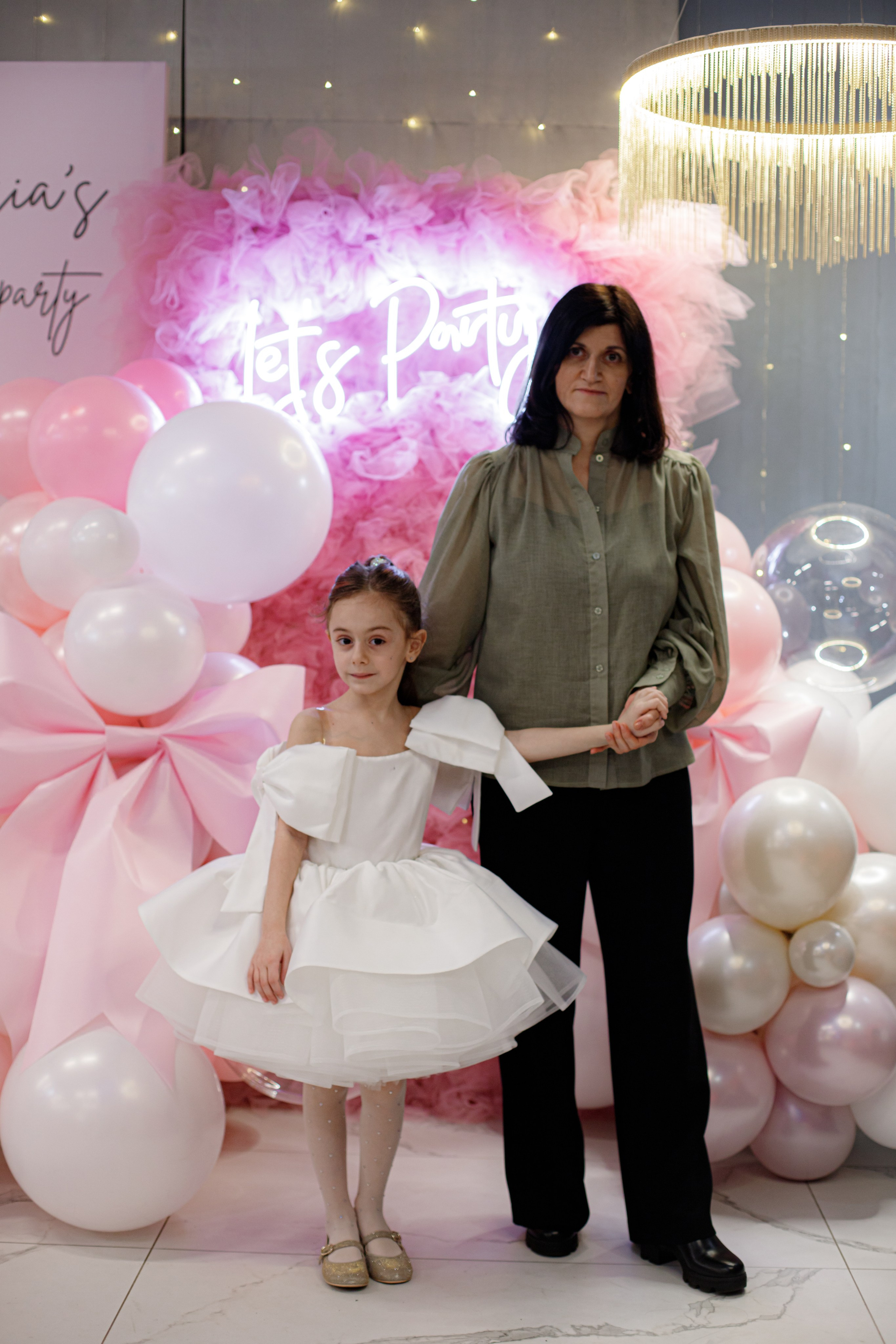 ASIA'S BIRTHDAY PARTY. Photokarish