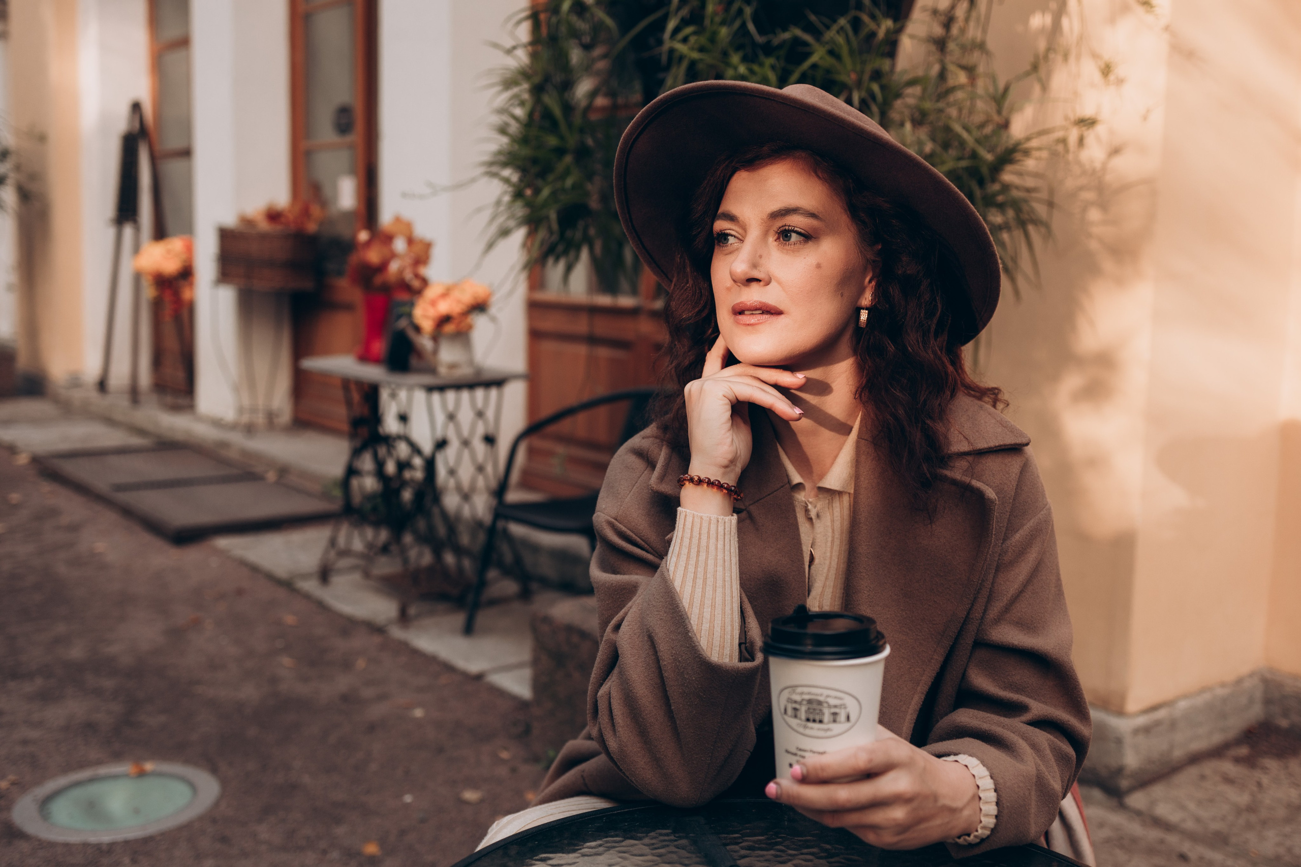 Женская осенняя фотосессия в Летнем саду. Семейный и детский фотограф в Санкт-Петербурге Павлова Елена