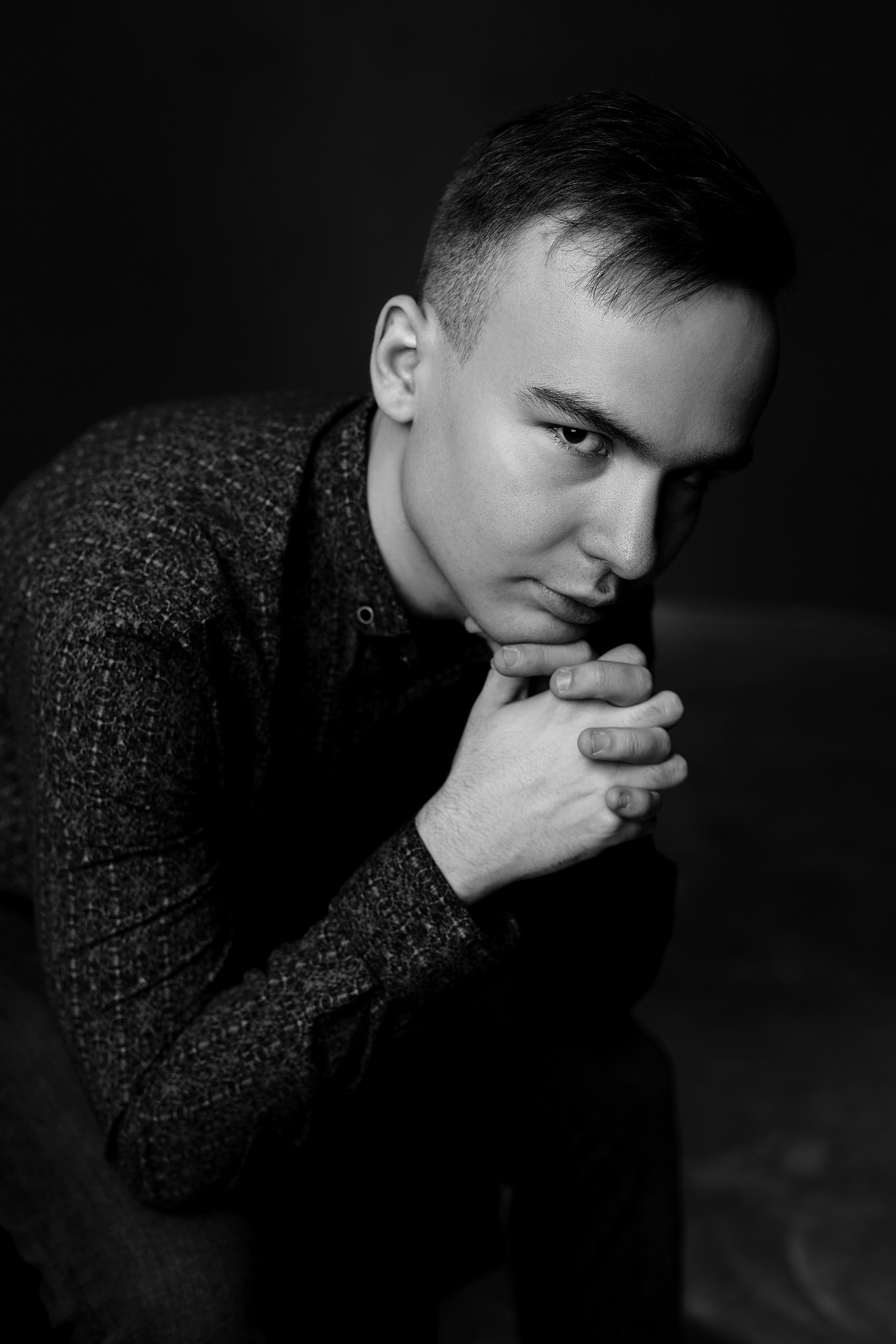 Герман М. Фотограф Челябинск Эвелина Ганага, съемка для бизнеса и маркетплейсов