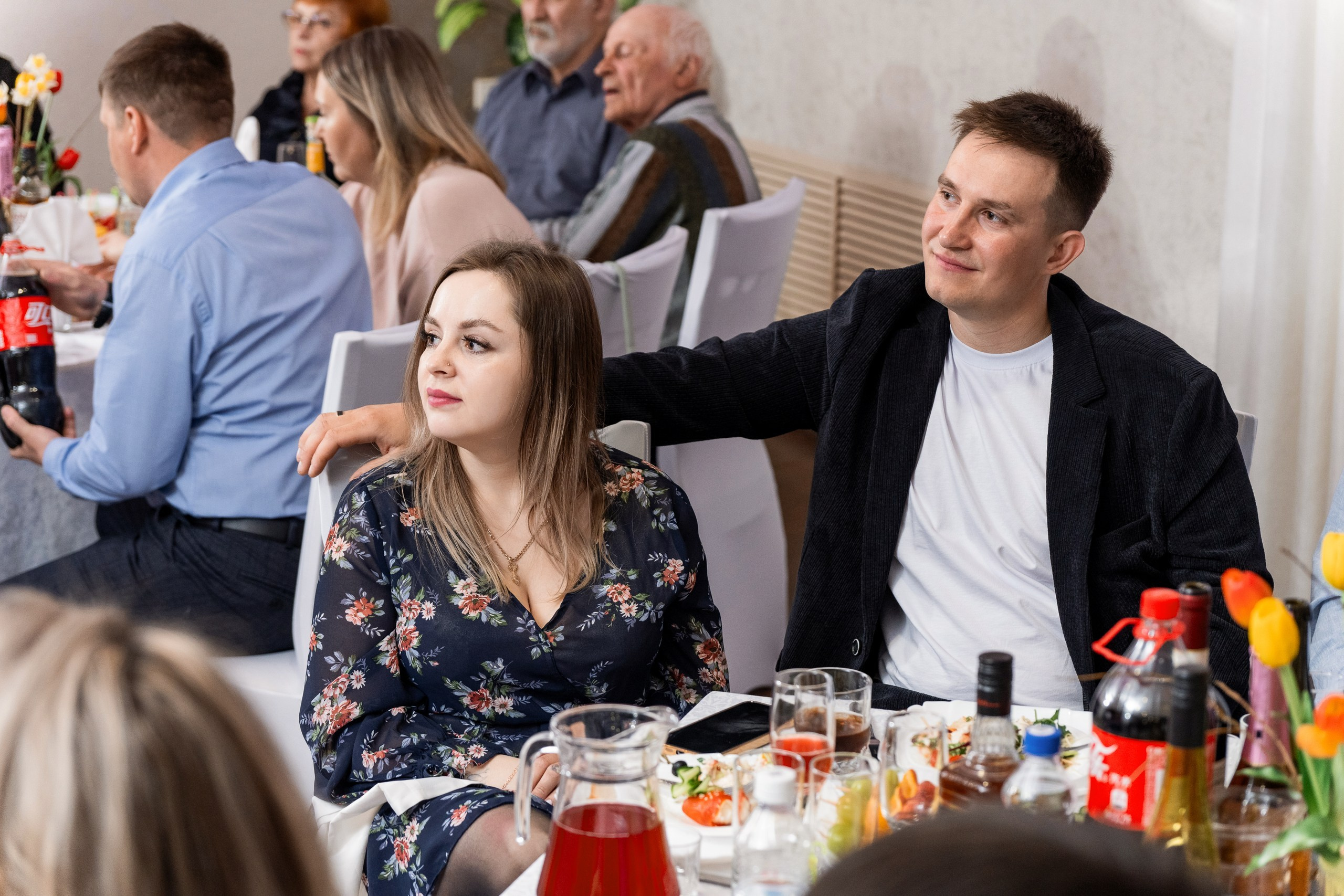 Фотосъемка 10-летнего юбилея свадьбы в Петропавловске-Камчатском, Юбилейная семейная фотосессия в Петропавловске-Камчатском, Романтическая фотосессия "Оловянная свадьба" в студии Петропавловска-Камчатского, Трогательные юбилейные фотосессии пар в Петропавловске-Камчатском, Стоимость профессиональной съемки юбилея брака в Петропавловске-Камчатском.