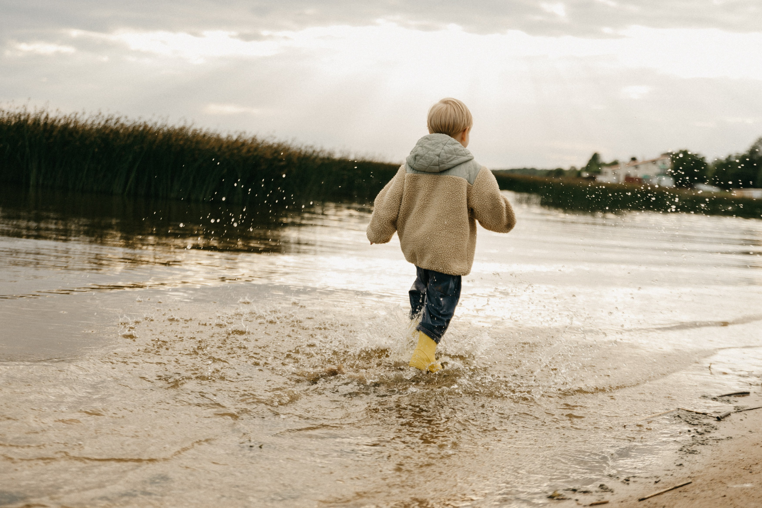 Юля, Влад, Марс. Главная