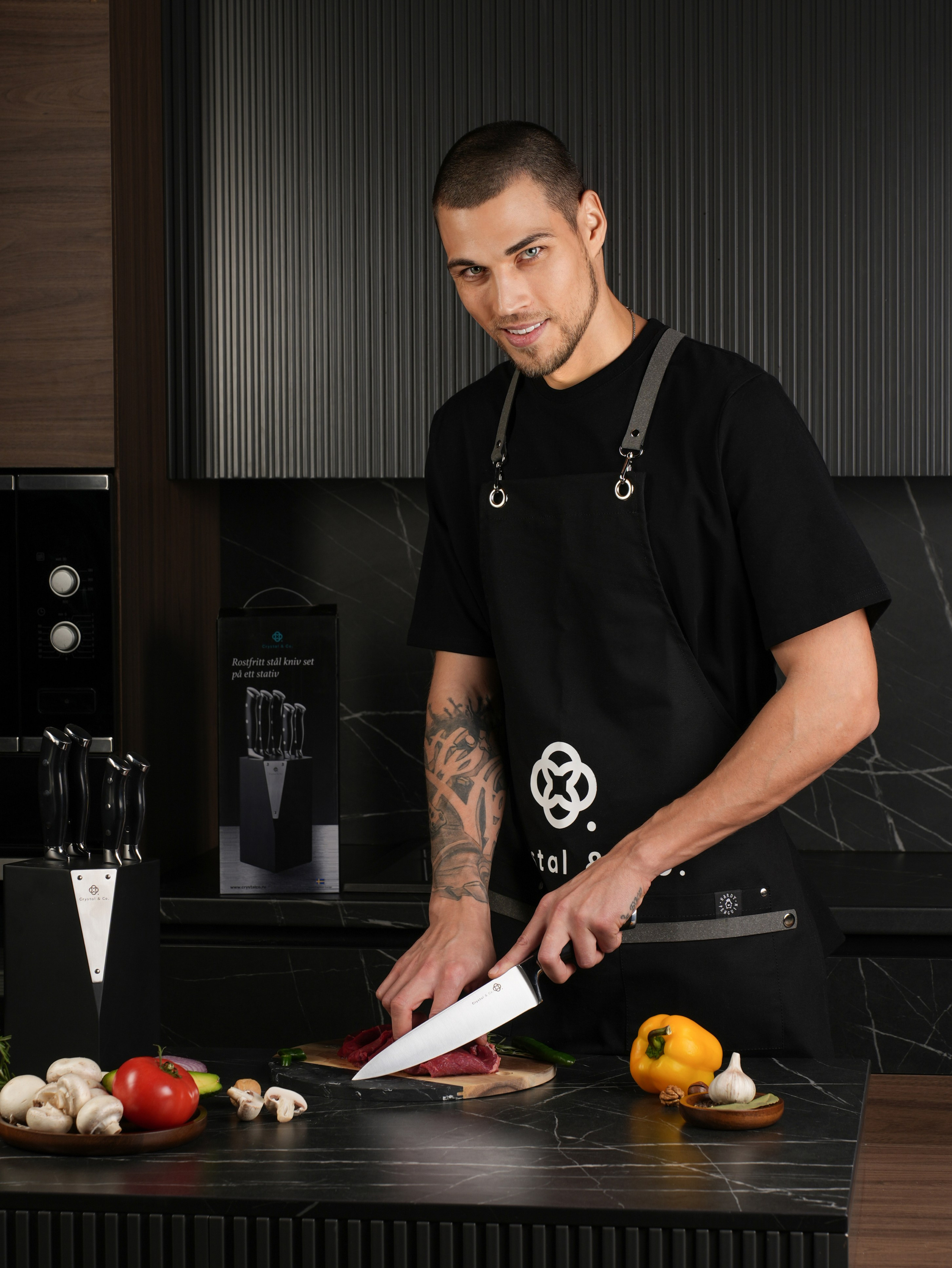 Егор Н. - модель мужчина для маркетплейсов. ТМ Продакшн — Съемка для маркетплейсов в Москве