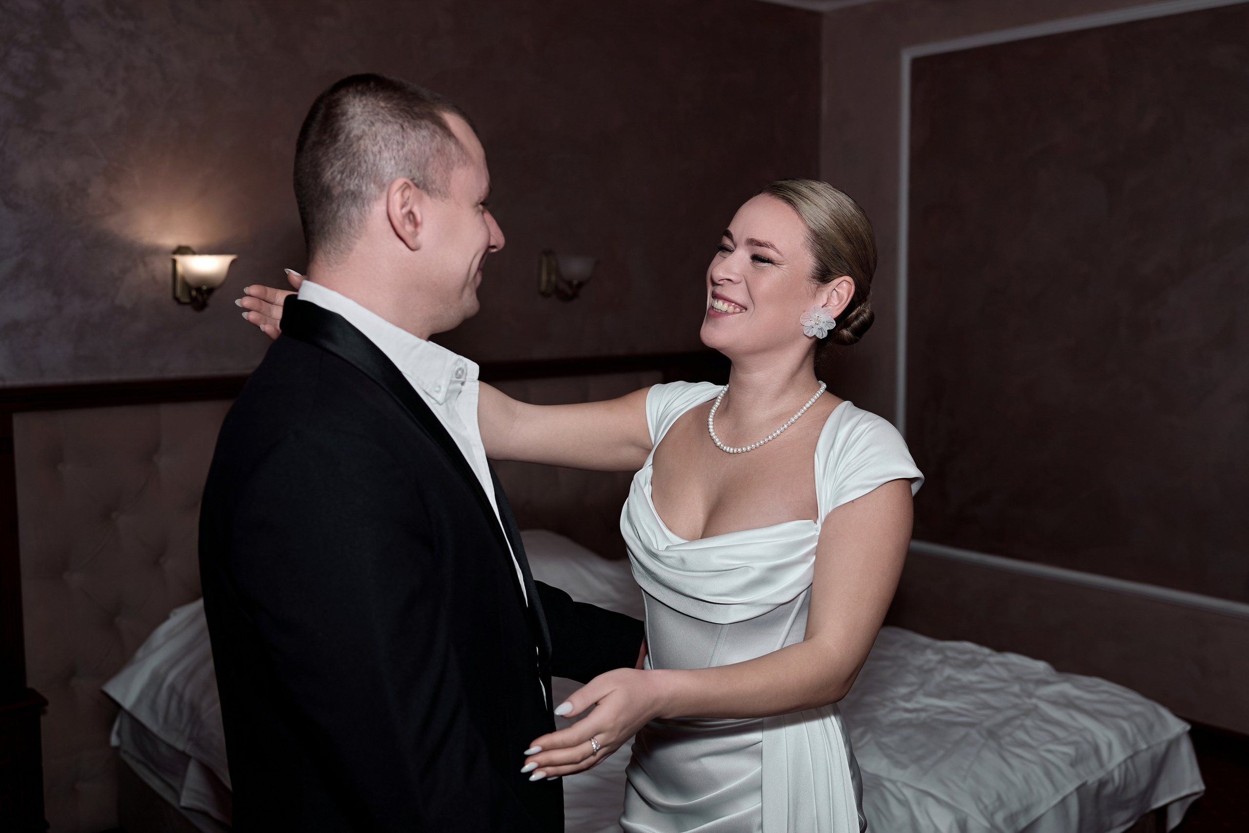 Утро невесты и свадебная фотосессия в гостинице