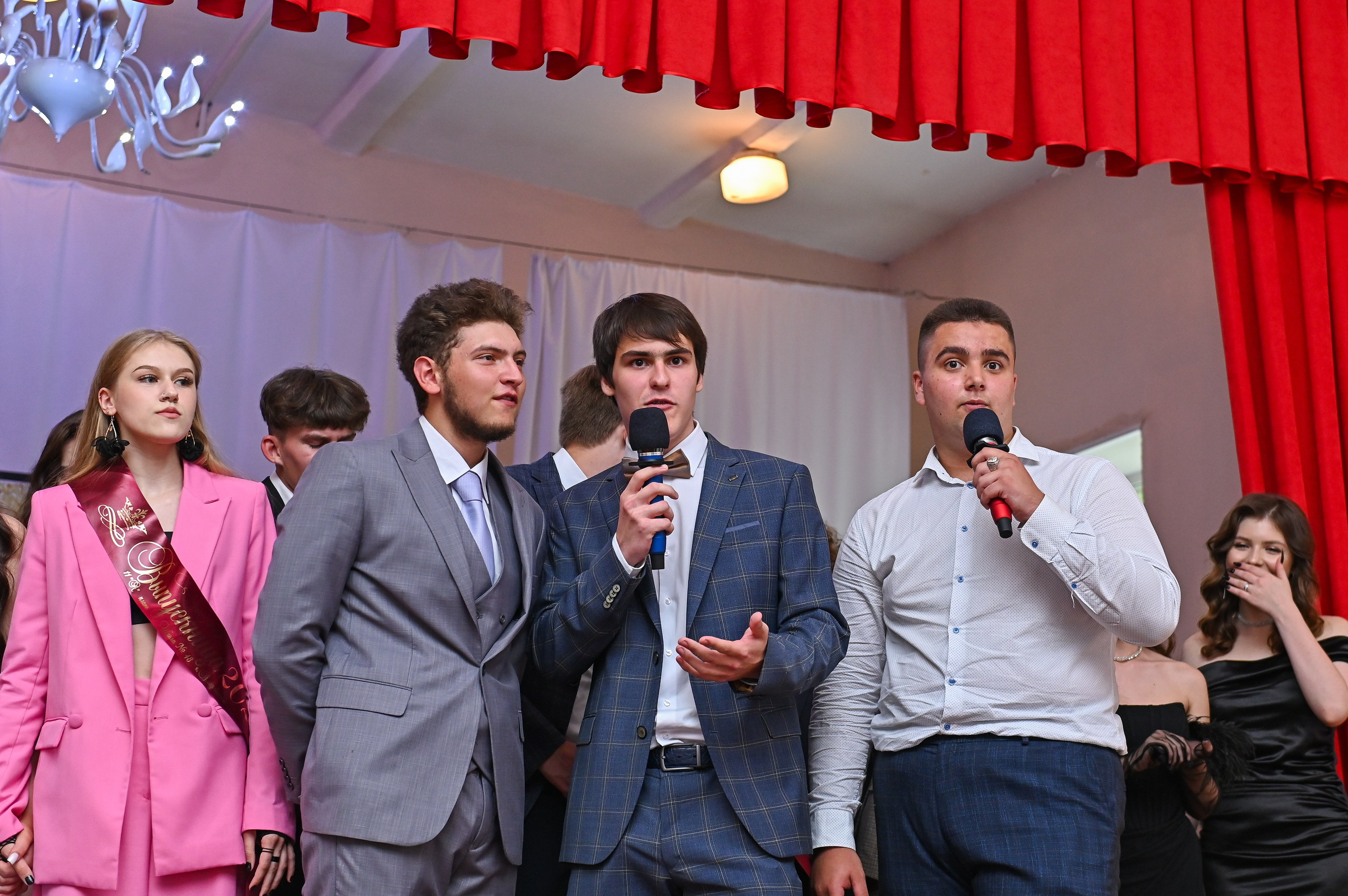 Выпускной школа 48. Семейный и свадебный фотограф во Владивостоке