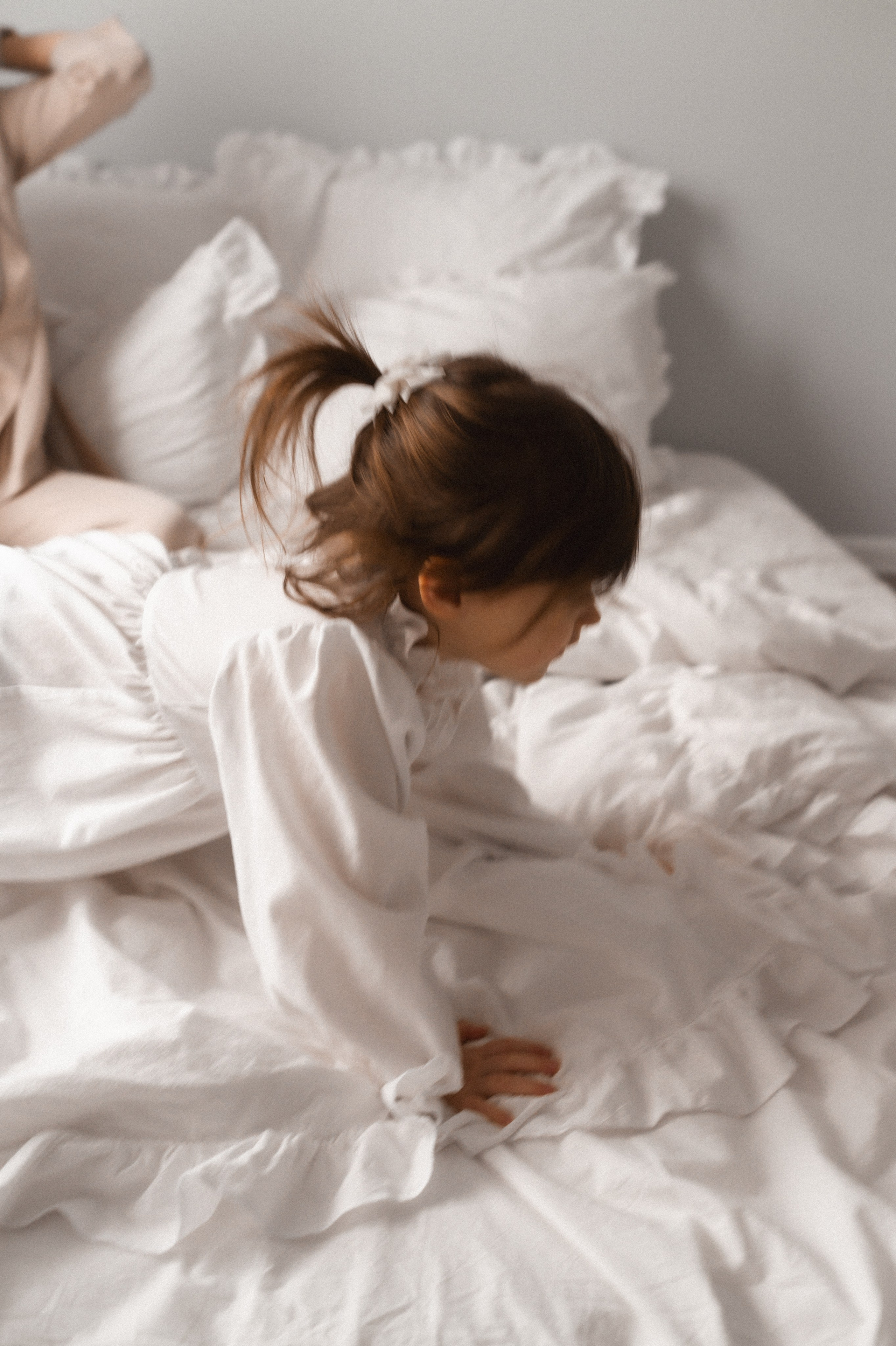 Лена и Николь дома. Семейный и свадебный lifestyle-фотограф в Москве Мария Петрова