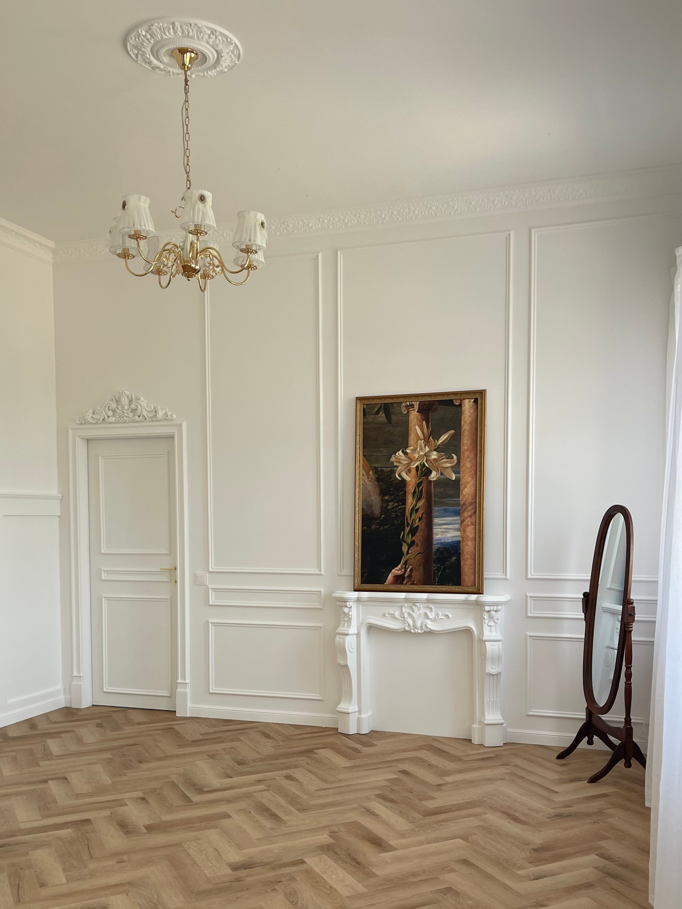 интерьер студии для фотосессии в пастельных тонах