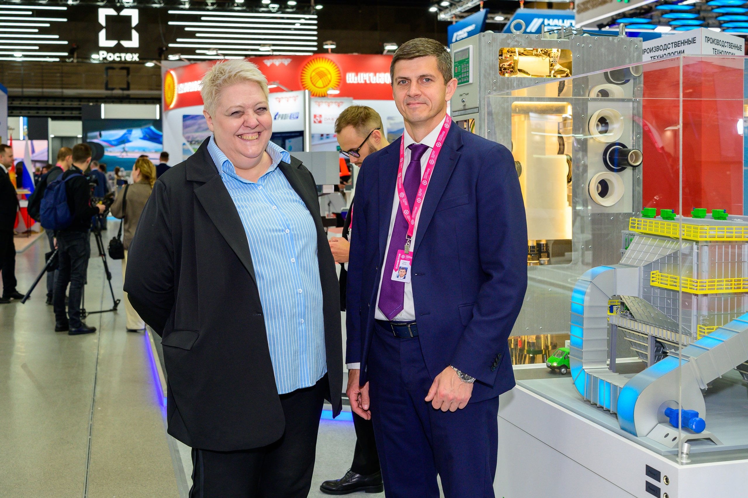 BigindustrialweekBelarus. Фотоуслуги, услуги фотографа, фотографирование важных событий