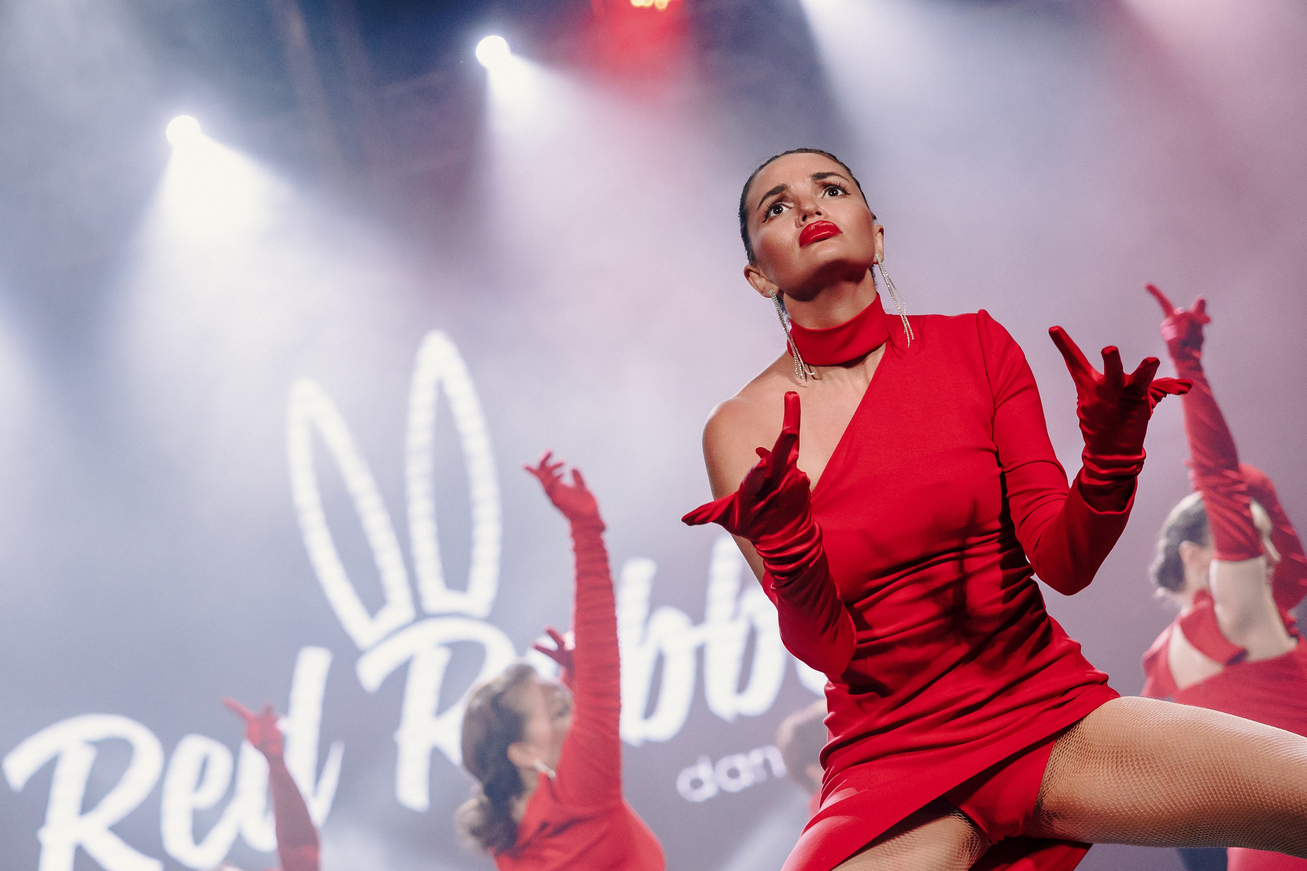 Отчётный концерт танцевальной школы «Red Rabbits» 2025. Лёшка Варзегов — фотограф