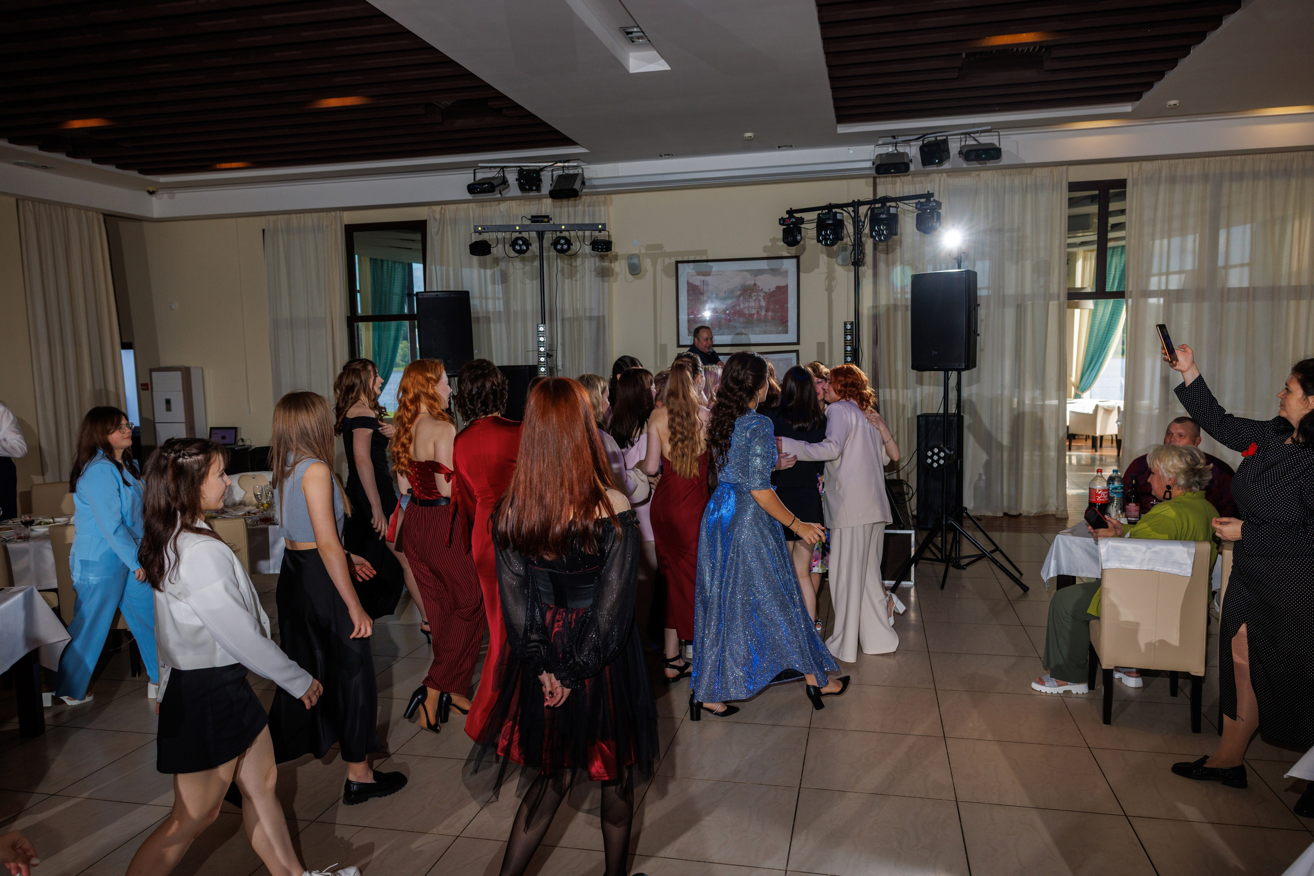 Выпускной 2025 Шк 10. Коммерческий фотограф Андрей Тремасов