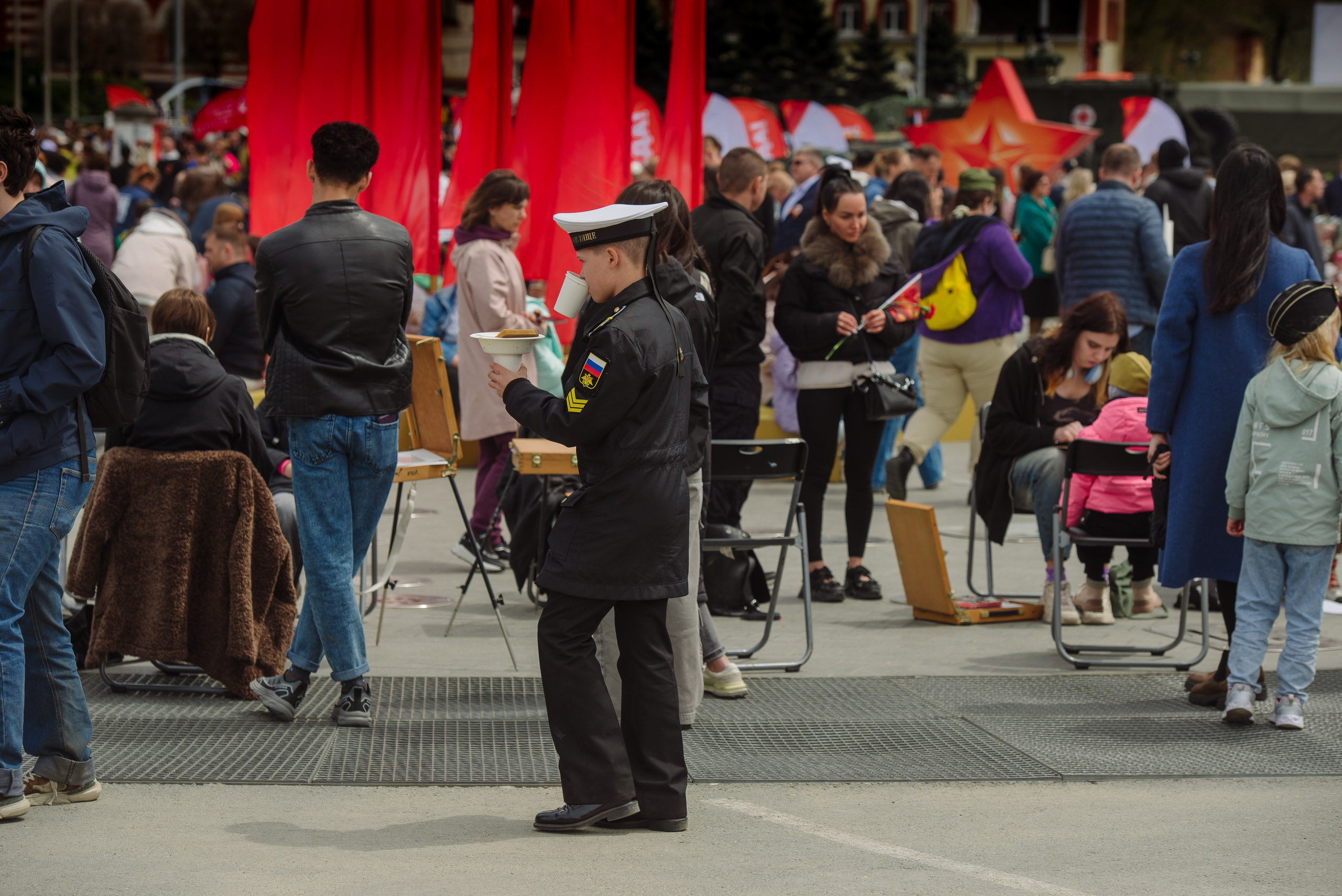 9 мая Центральная плащадь. Фотограф Мария Каюрова
