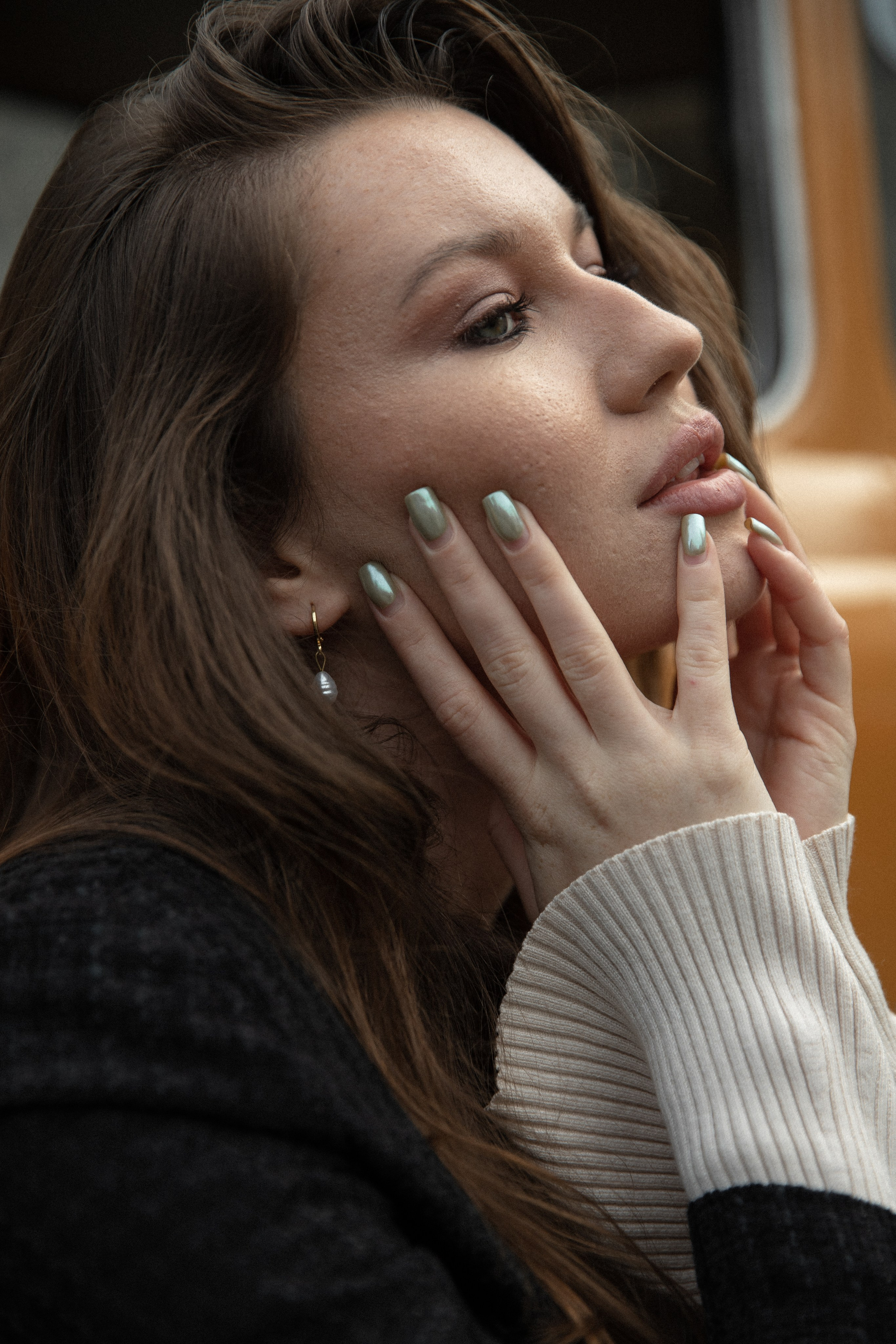 Женская фотосессия с ретро авто. Свадебный фотограф Бакрымова Валентина