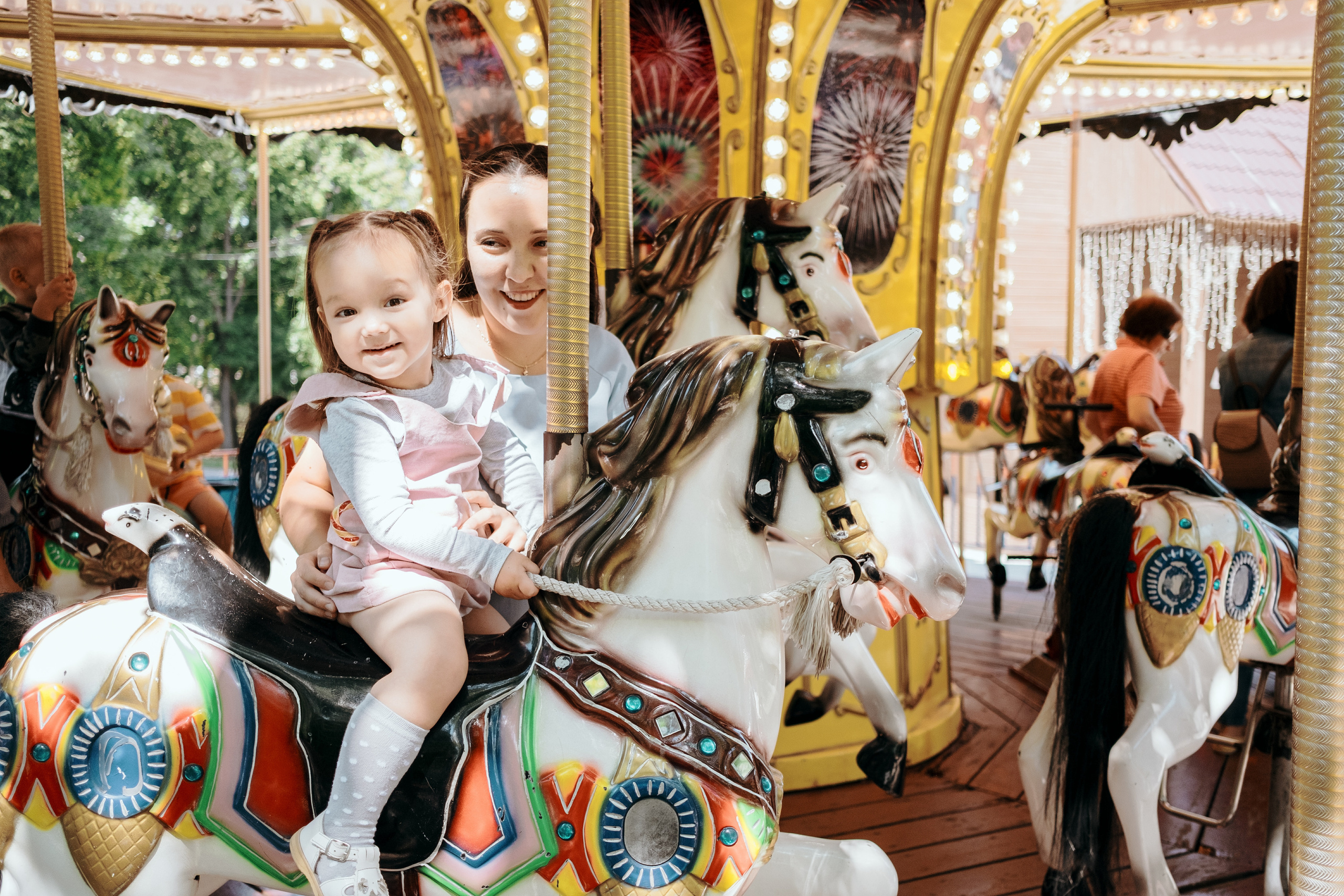 Ильмира и Ева в парке. Семейный фотограф Уфа Головченко Анастасия