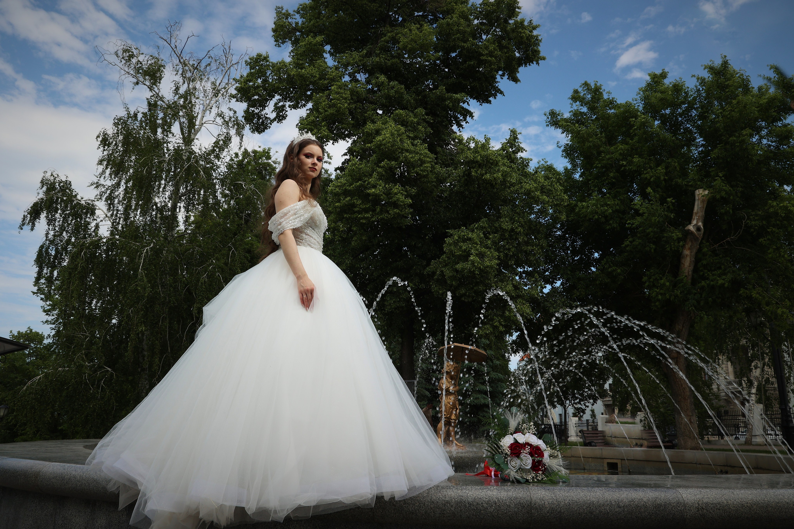 Свадебные фотографии в Струковском парке Самары. Свадебный видеограф и свадебный фотограф в Самаре Олег Слеб