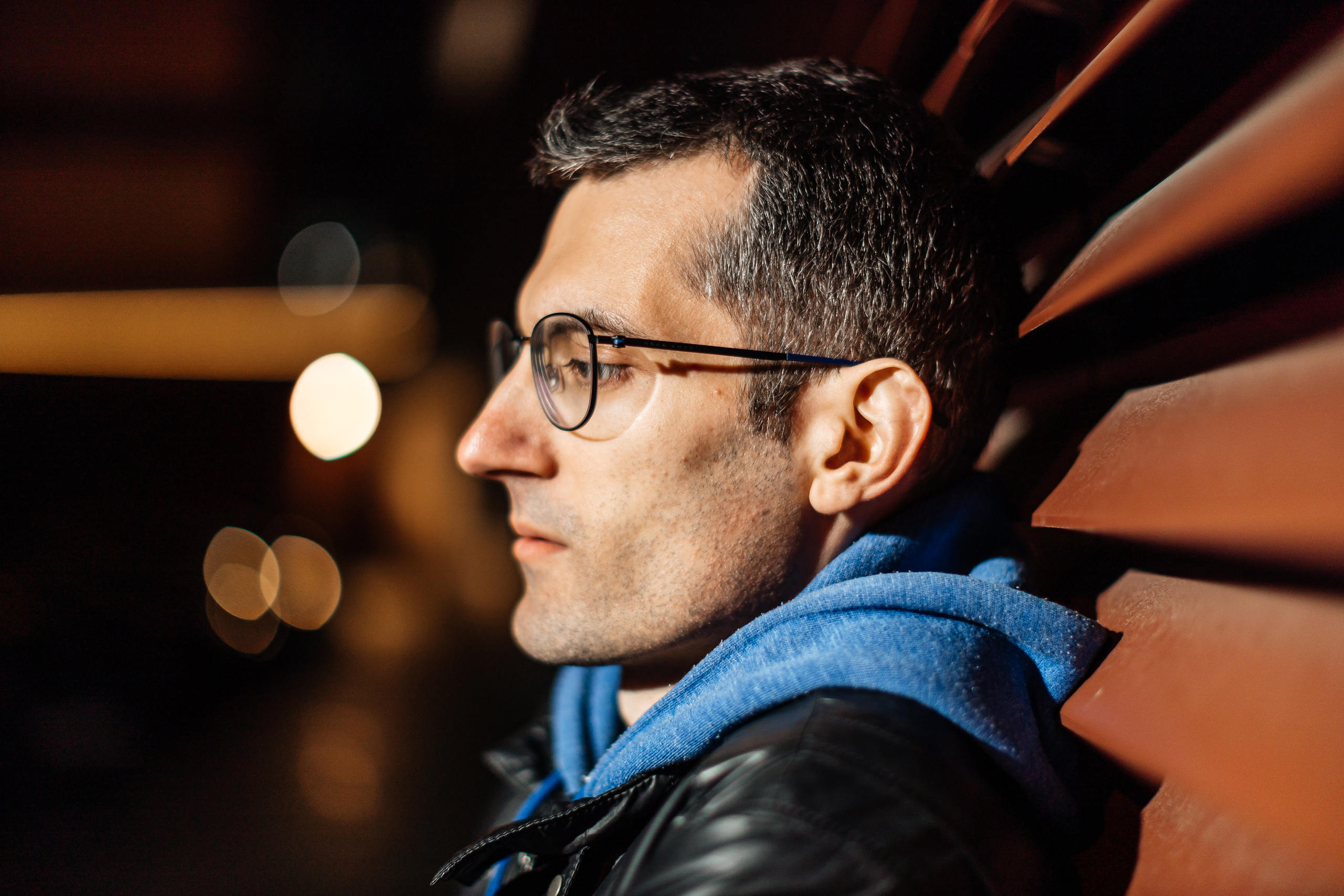 Мужской портрет, уличная фото съёмка. Александр Оношкин. Свадебный фотограф в Екатеринбурге