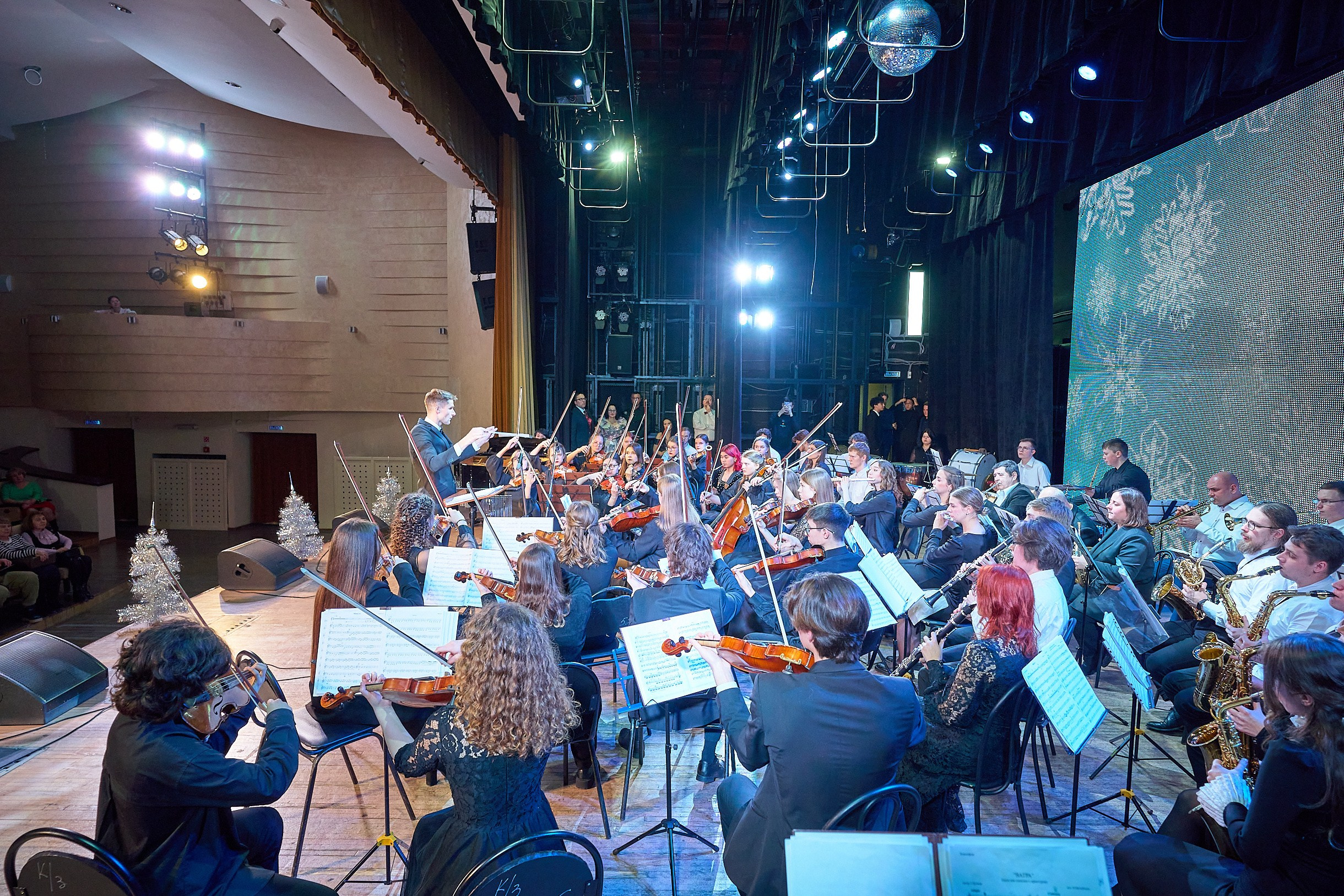 Комерческий фотограф в Тюмени Дмитрий Бузолин