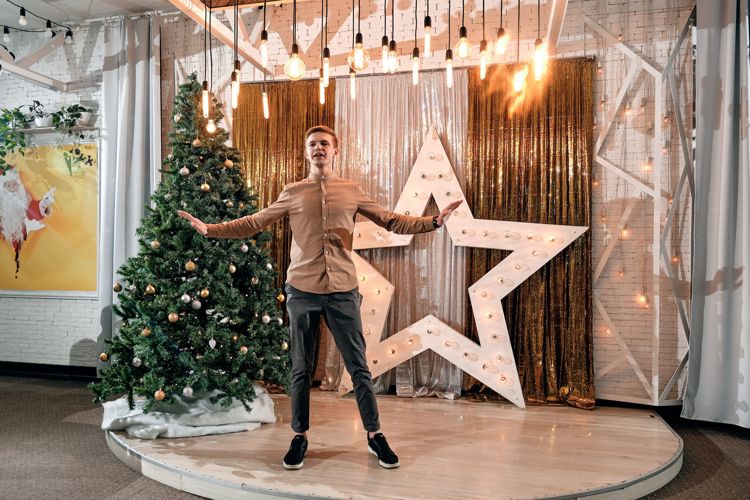 Новогодний корпоратив управляющей компании Италиан Пицца. Event агентство PAPRIKA в Екатеринбурге