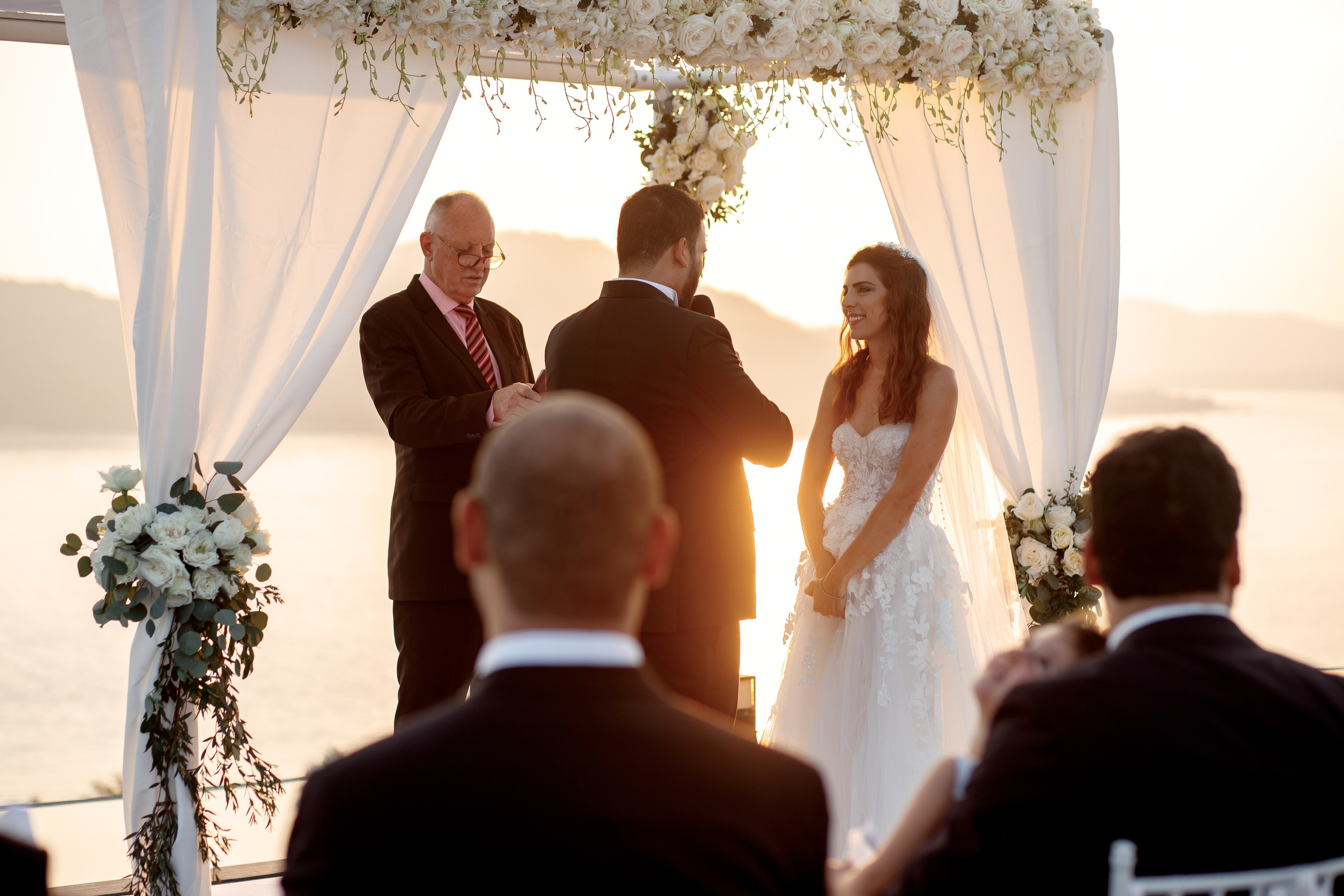 Свадьба с гостями на Пхукете. Фотограф на Пхукете в Таиланде