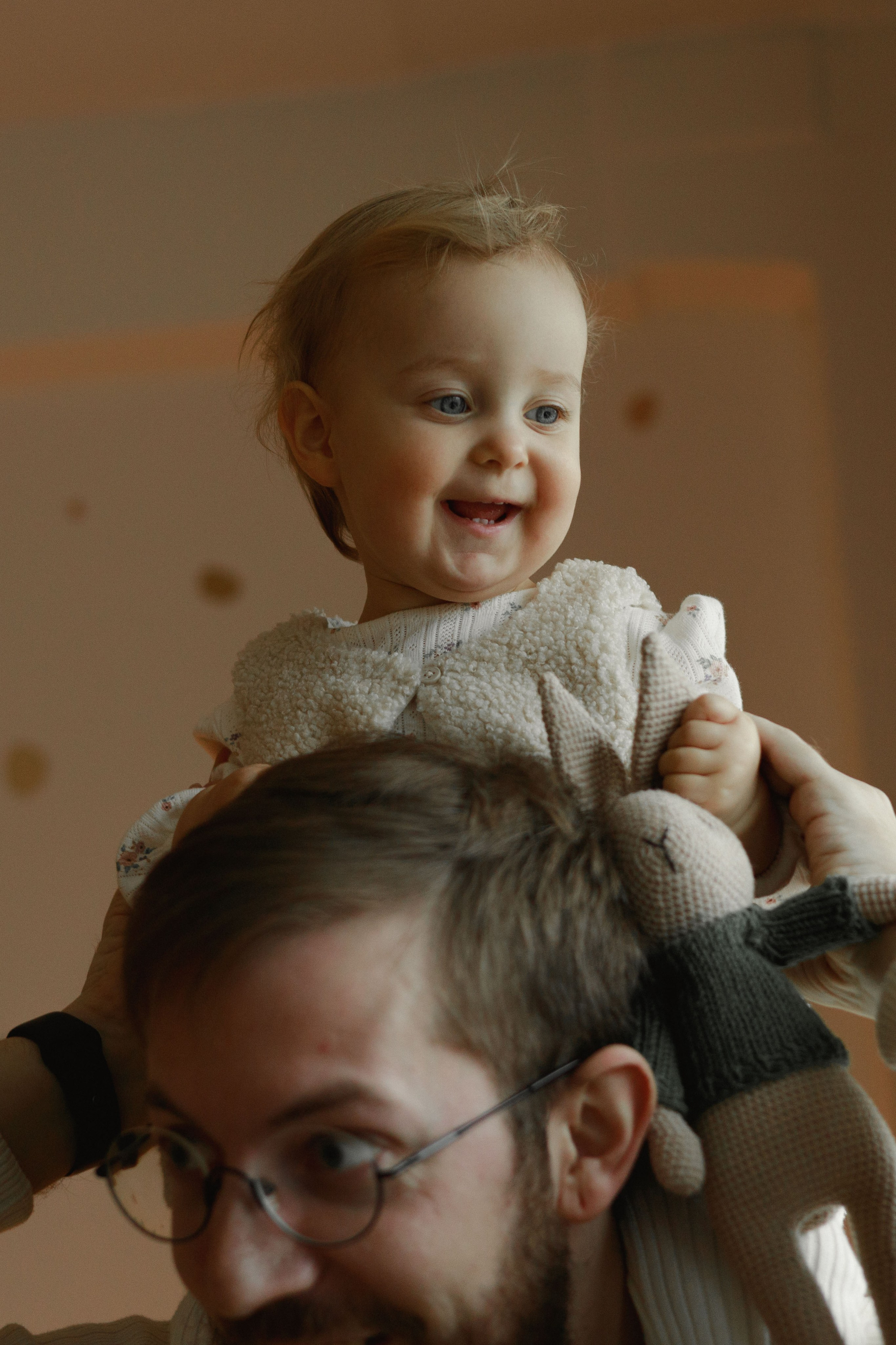 Новогодняя фотосъемка в студии. Семейный видеограф в Москве Элина Ладова