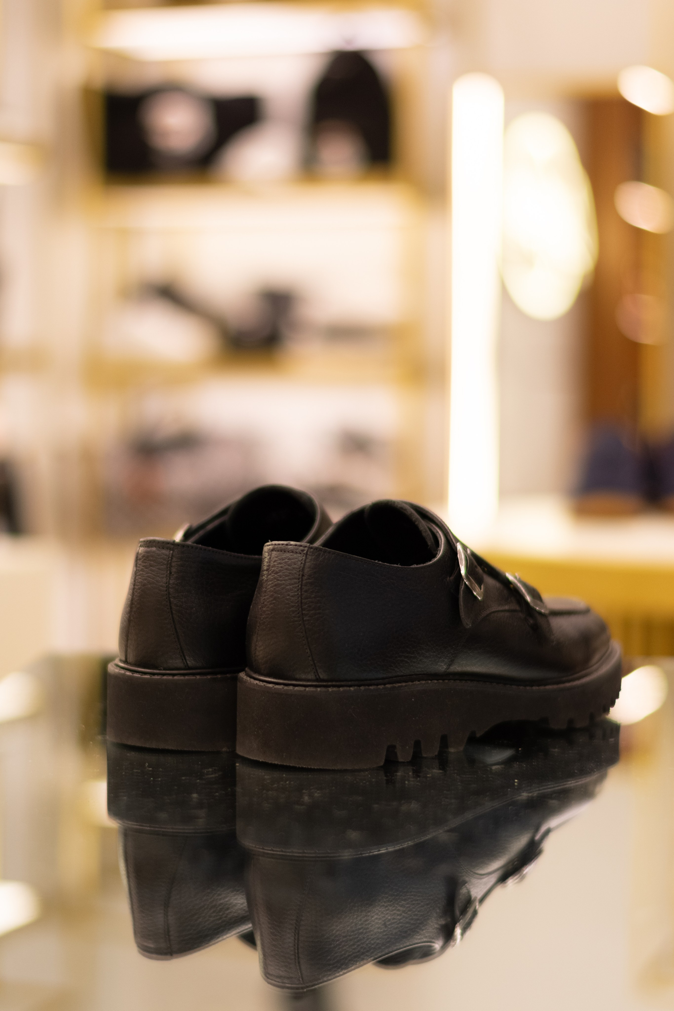 Для организаций. Предметная фотосессия для обувного магазина Capsula. Фотограф/видеограф Богдан Голованов