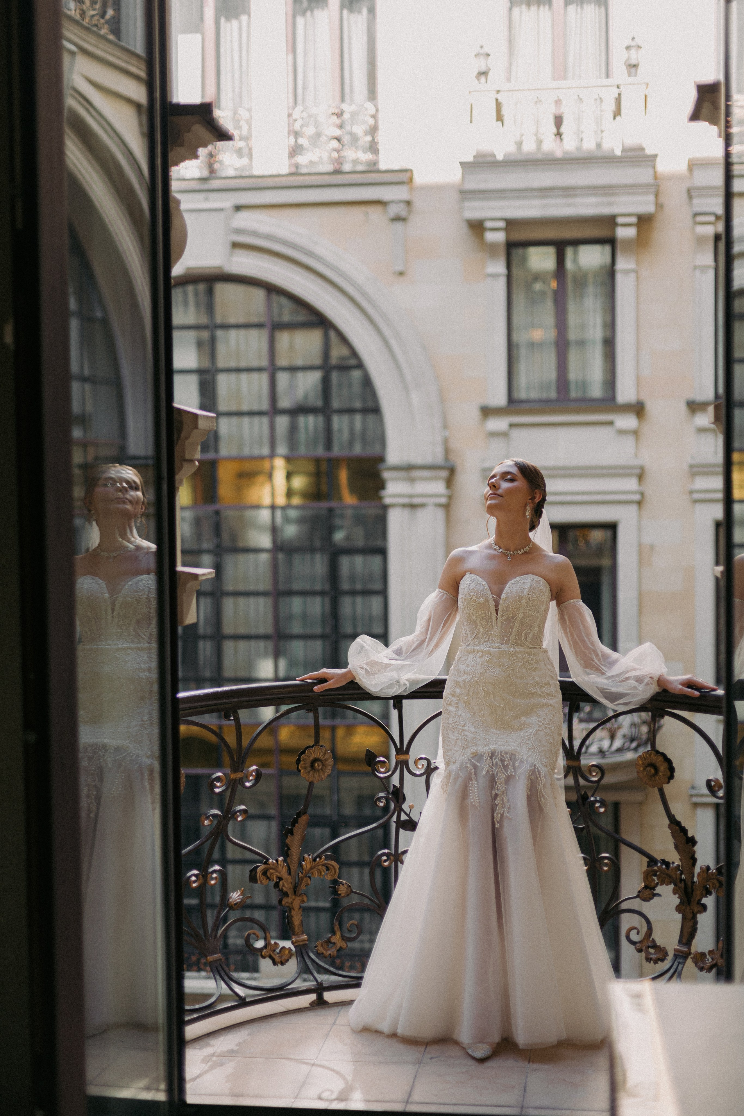 Свадебная фотосессия на Тверской. Свадебный фотограф в Москве. свадебная фотосессия Москва. Фотограф в Москве Валерия Рожкова