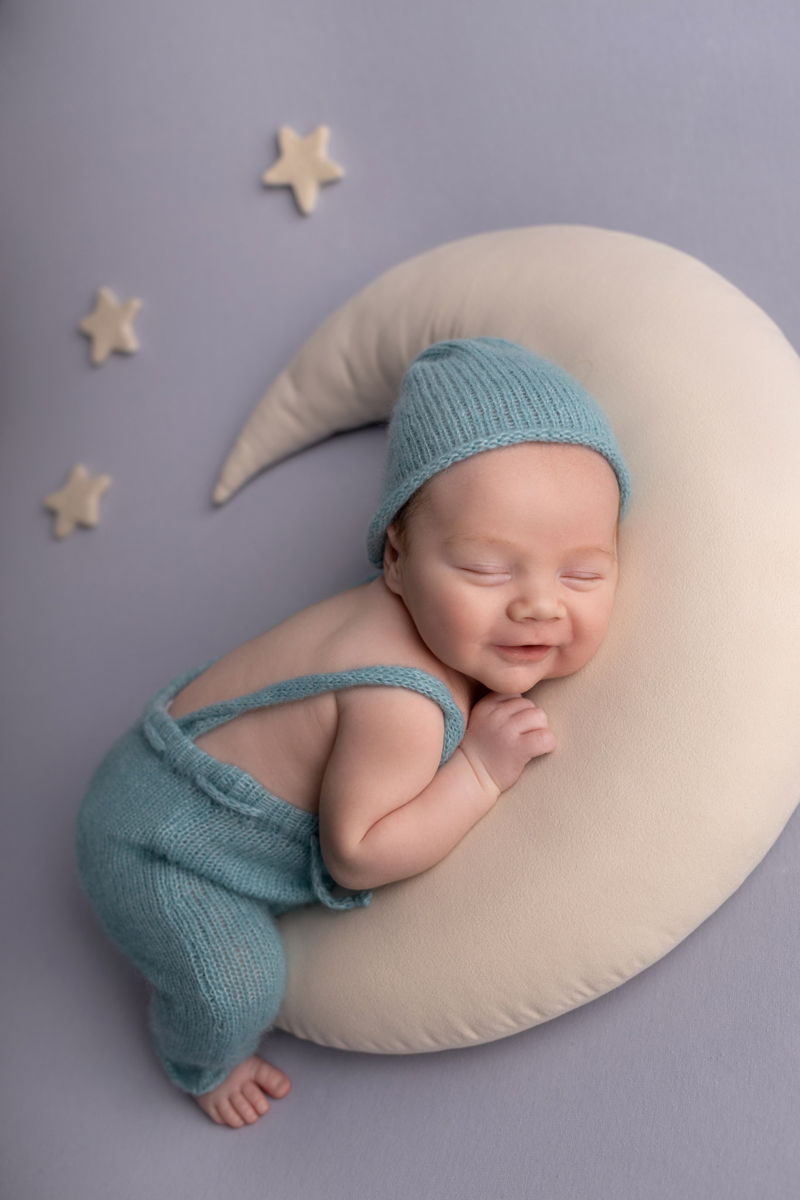 Классическая фотосессия малыша. Фотограф новорожденных малышей в Омске и Омской области Эльвира Камаева