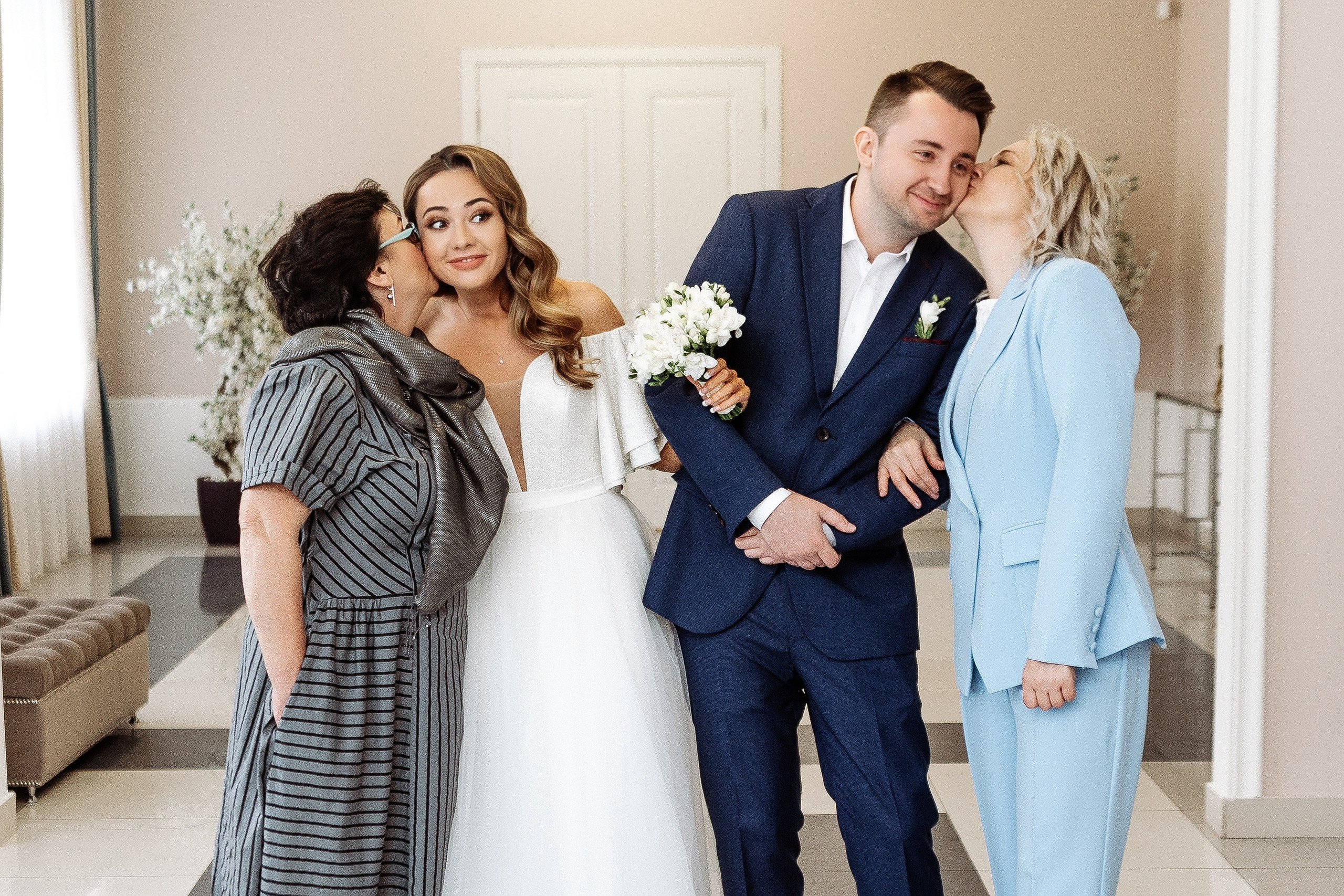 Гагаринский ЗАГС. Свадебный фотограф Маргарита Глумскова