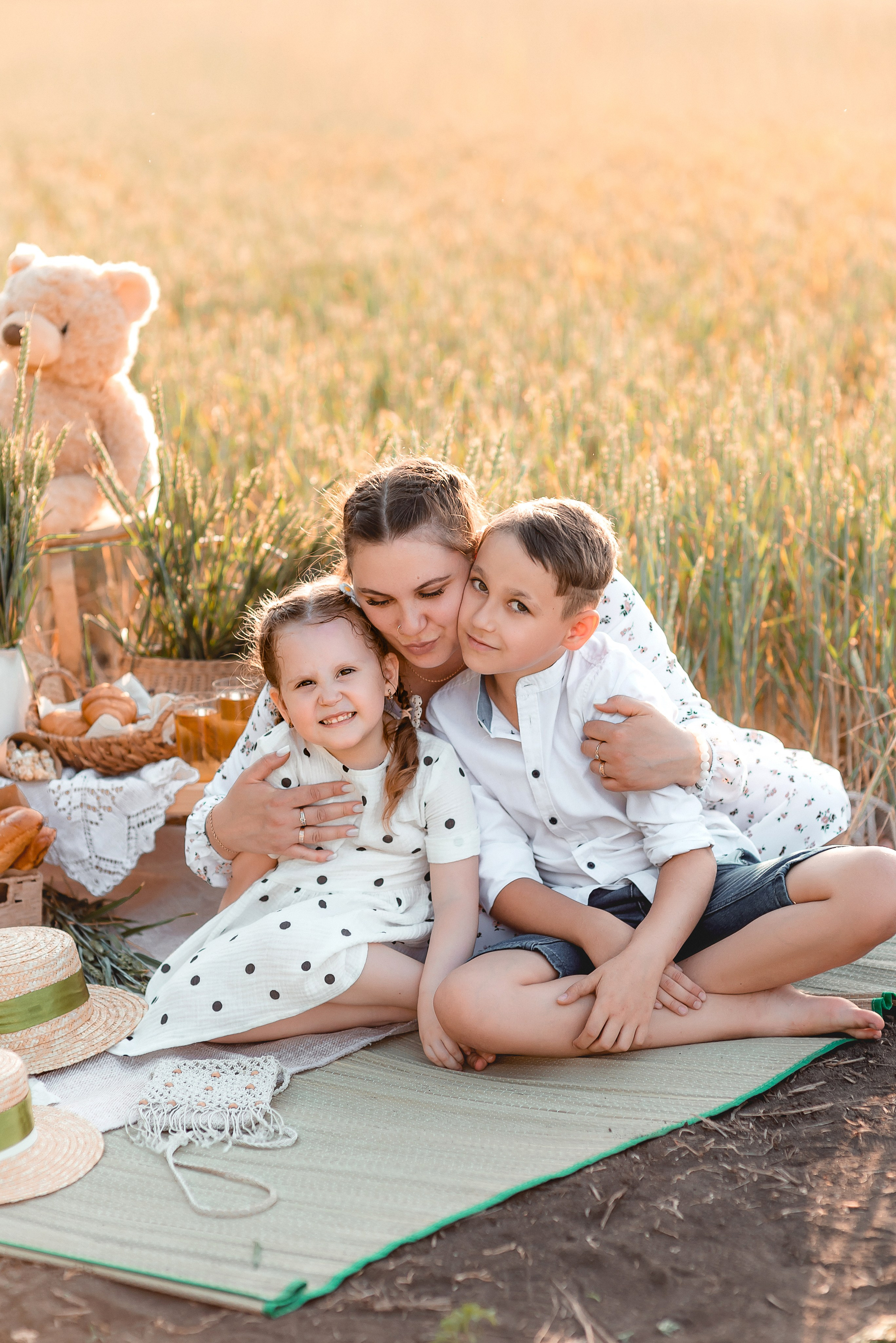 Съемка в полях 2024. Семейный и детский фотограф Наталья Горда