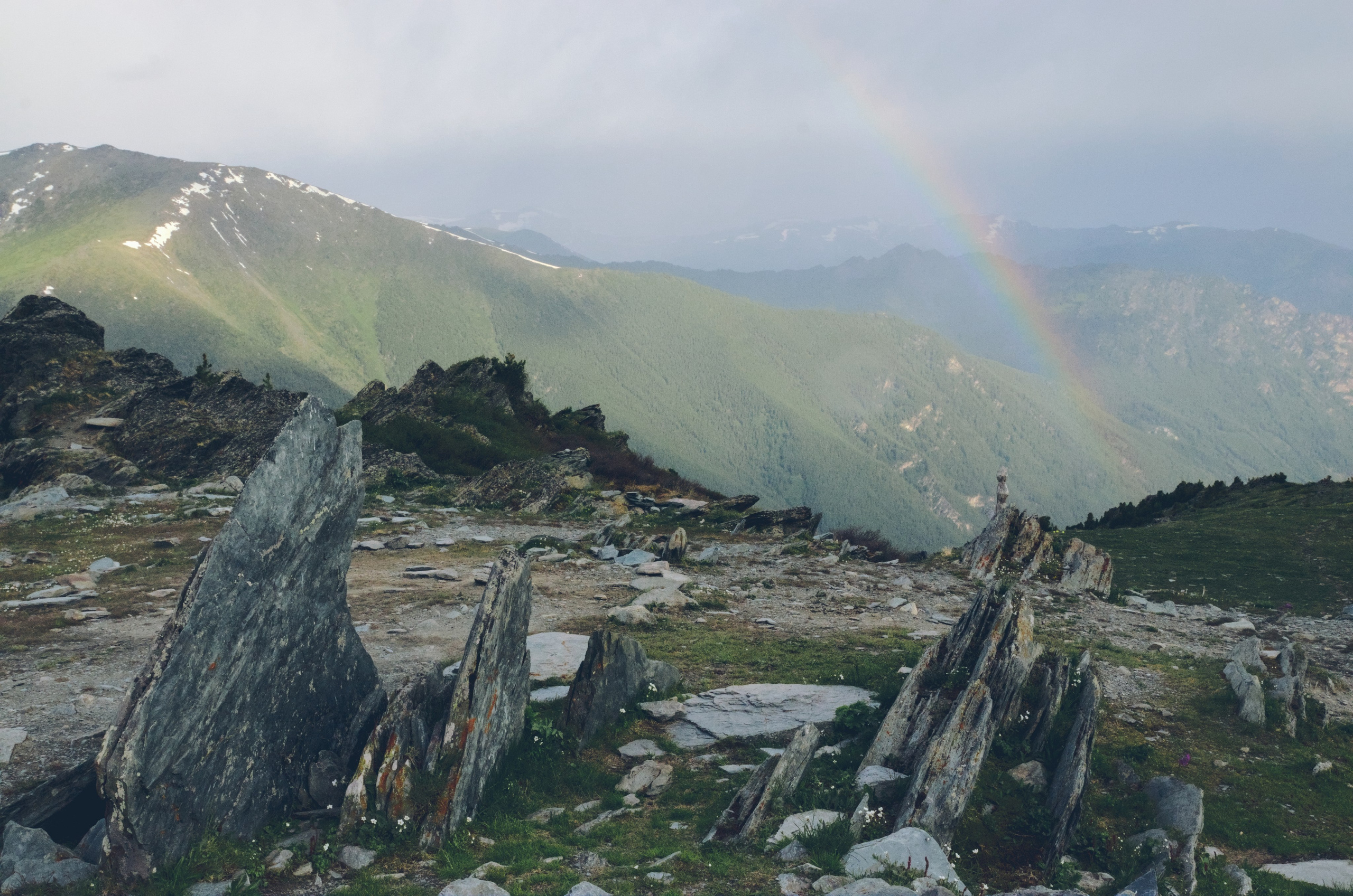 Стоянка «Каменная изба». Фотограф анималист, пейзажист, спортивные мероприятия. Новосибирск