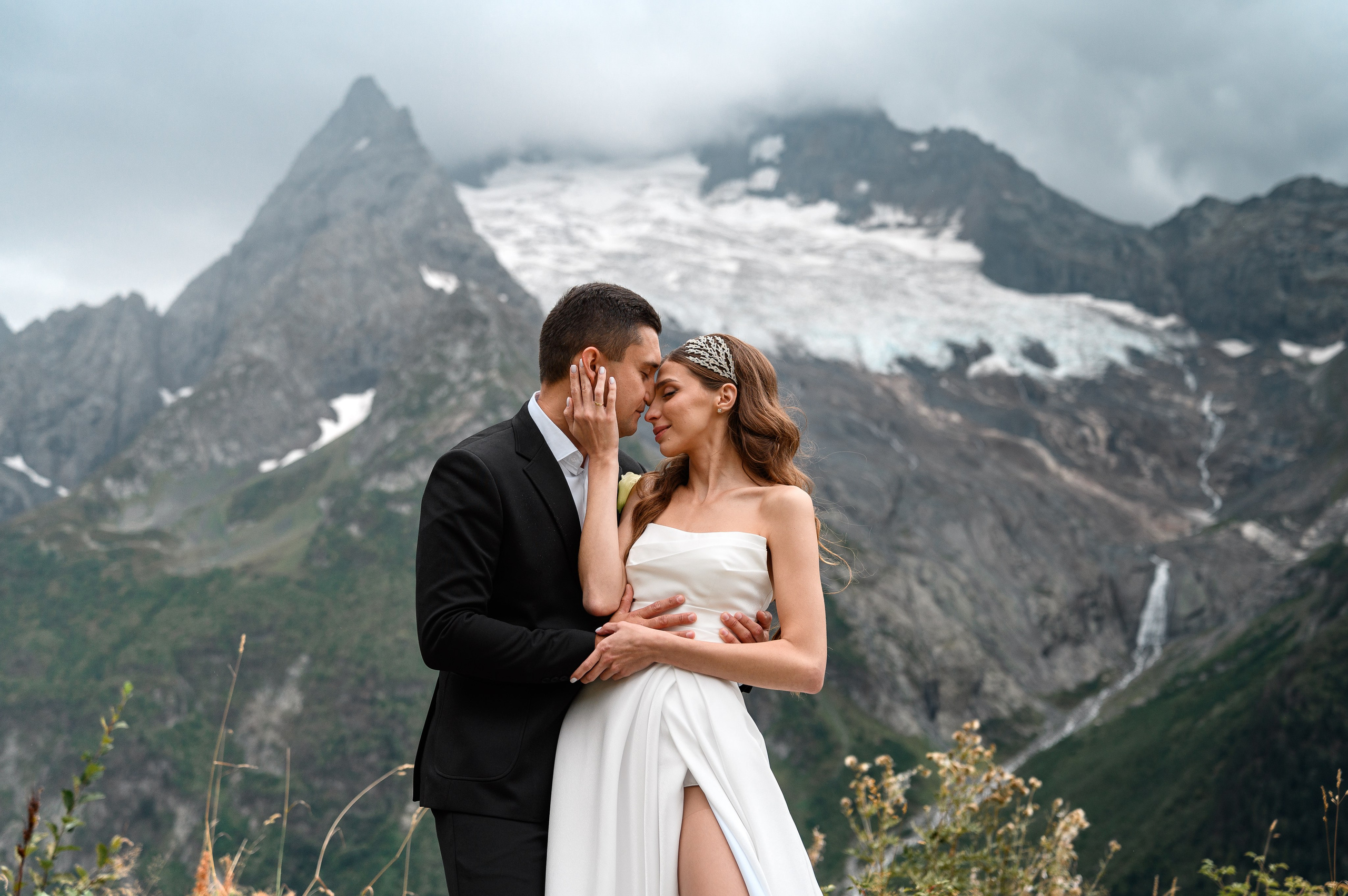 Горная свадьба Рината и Регины (09.09.24). Свадебный и travel фотограф в Волгограде, Сочи, Домбае, Европе