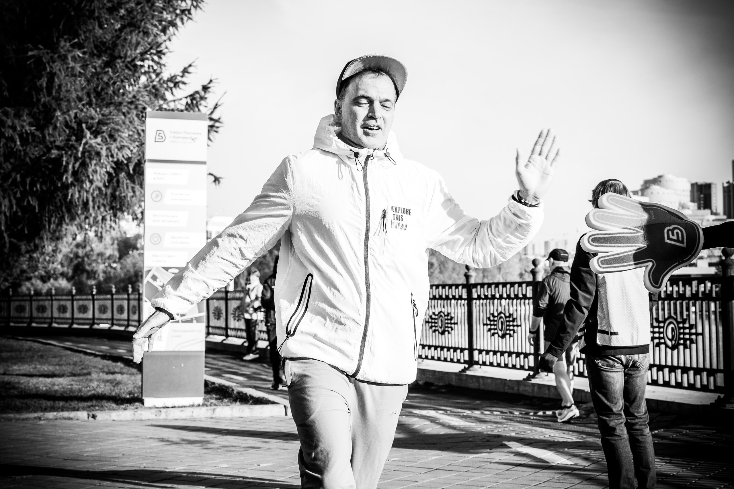 Слава где фотки?