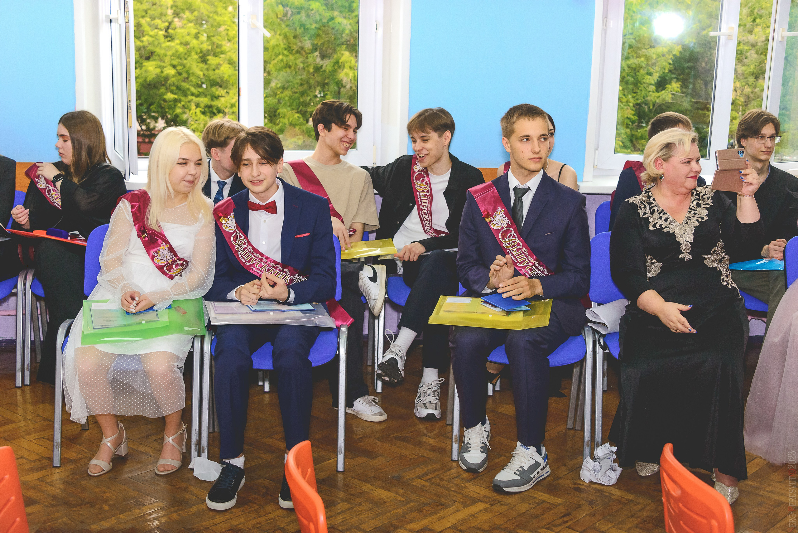 Выпускной 11 класс. Ваш фотограф на праздник в Москве, Раменском, Жуковском, Люберцах