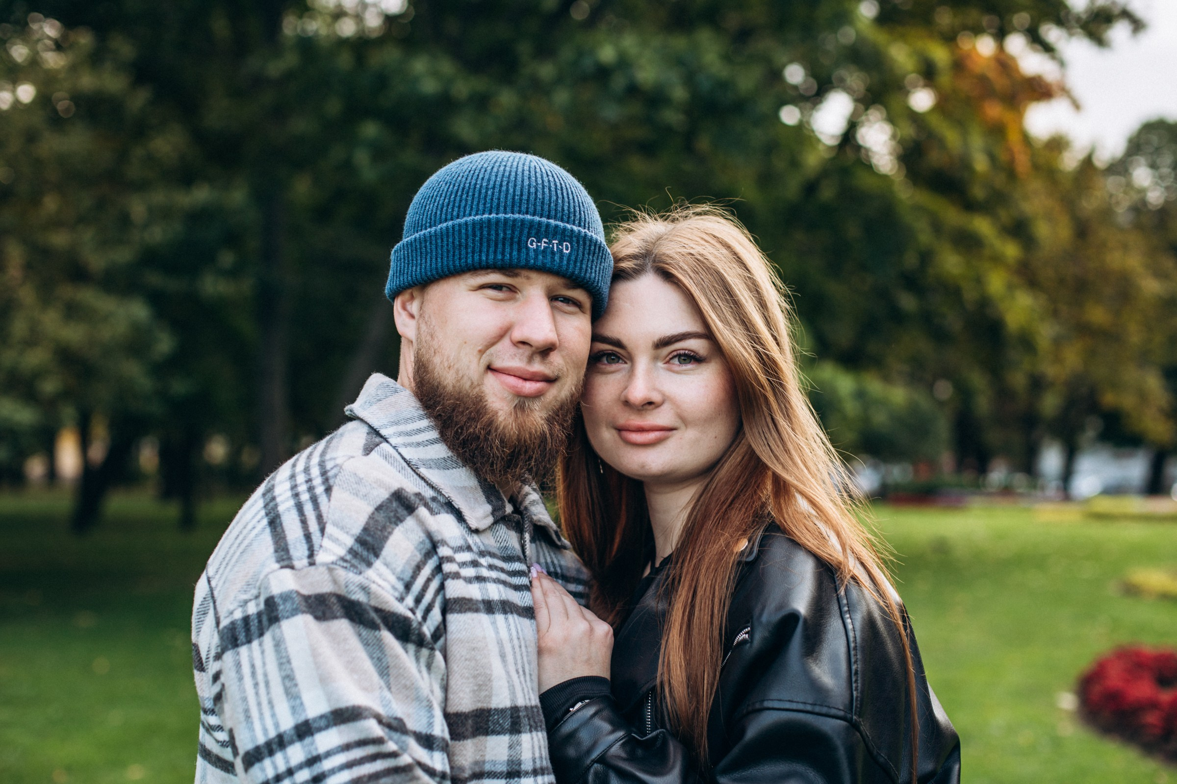 Владимир и Екатерина в октябре. Фотопрогулка в Петербурге. Индивидуальный и семейный фотограф в Санкт-Петербурге