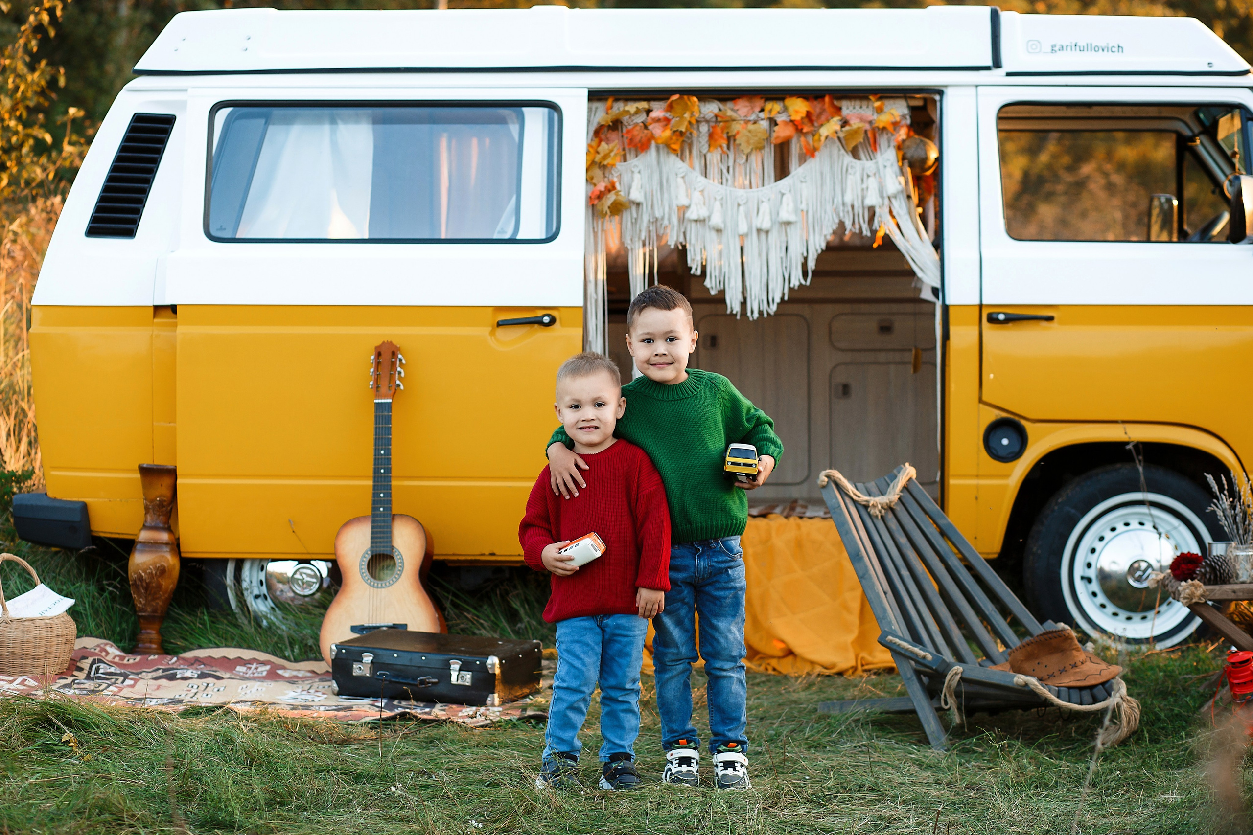 Желтый фургон. Семейный и детский фотограф в Стерлитамаке Разина Рахмангулова