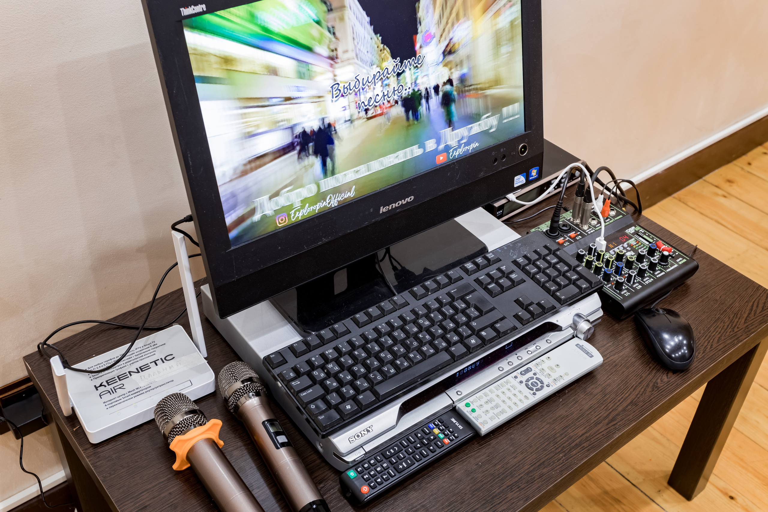 Съемка для караоке-клуба Дружба в Новокосино. Интерьеры, Контент, Портреты | Фотограф в Москве Дани Терно