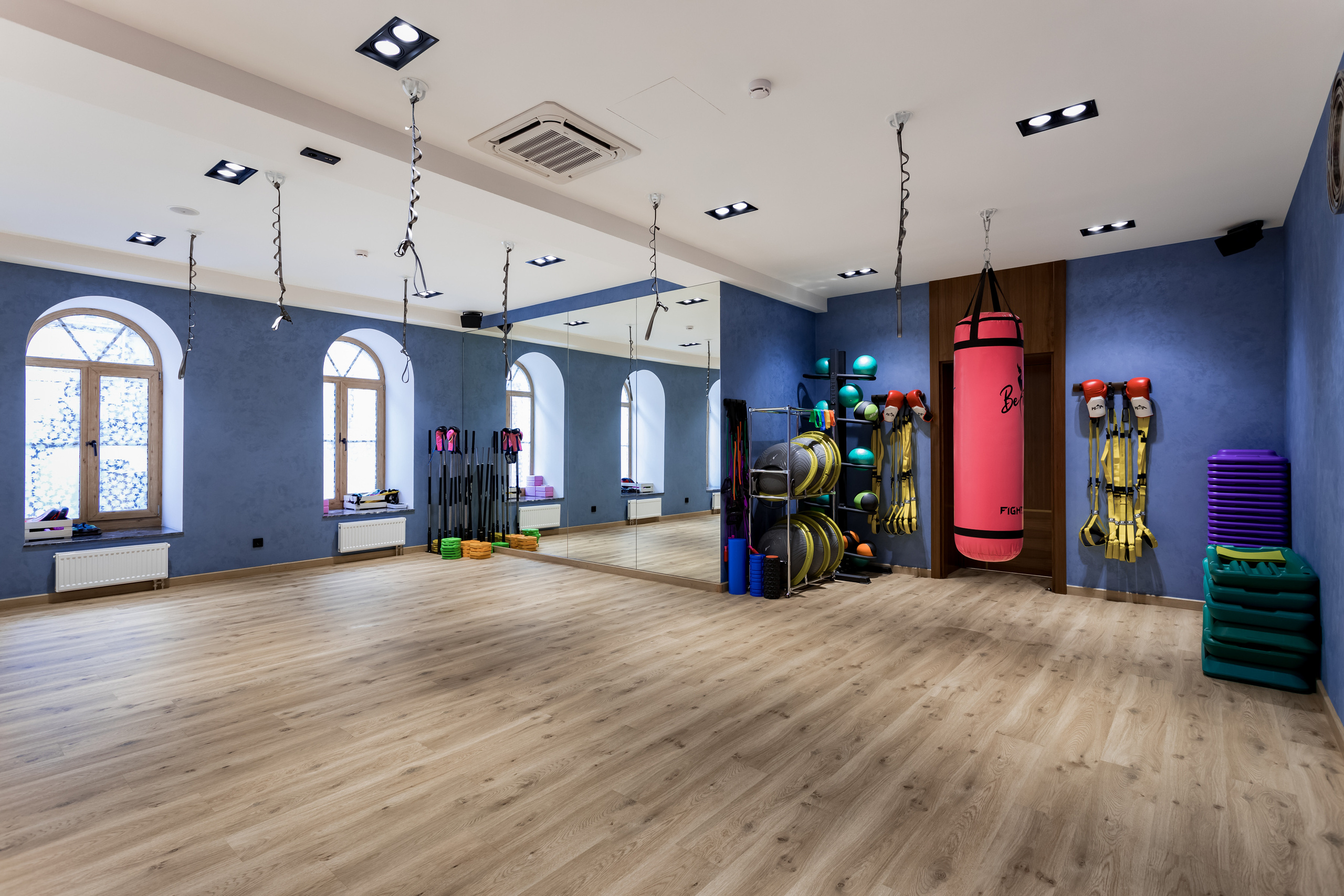 Съемка интерьера для фитнес-клуба и салона красоты Be Fit Studio. Интерьеры, Контент, Портреты | Фотограф в Москве Дани Терно