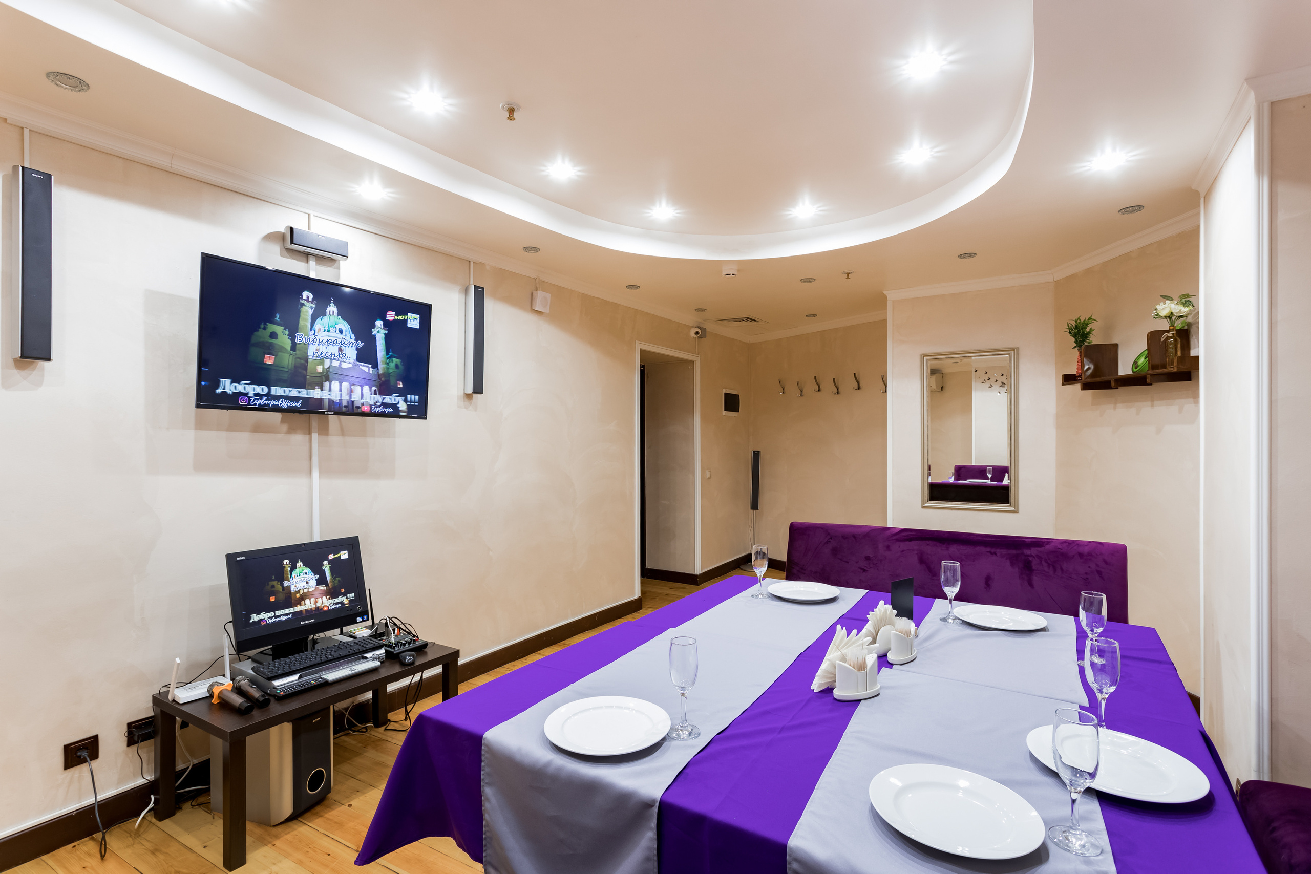 Съемка для караоке-клуба Дружба в Новокосино. Интерьеры, Контент, Портреты | Фотограф в Москве Дани Терно